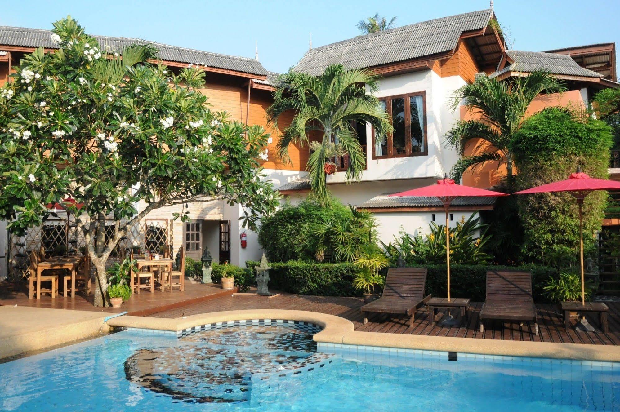 Resort Phangan Paragon & By Pure Lifestyle
