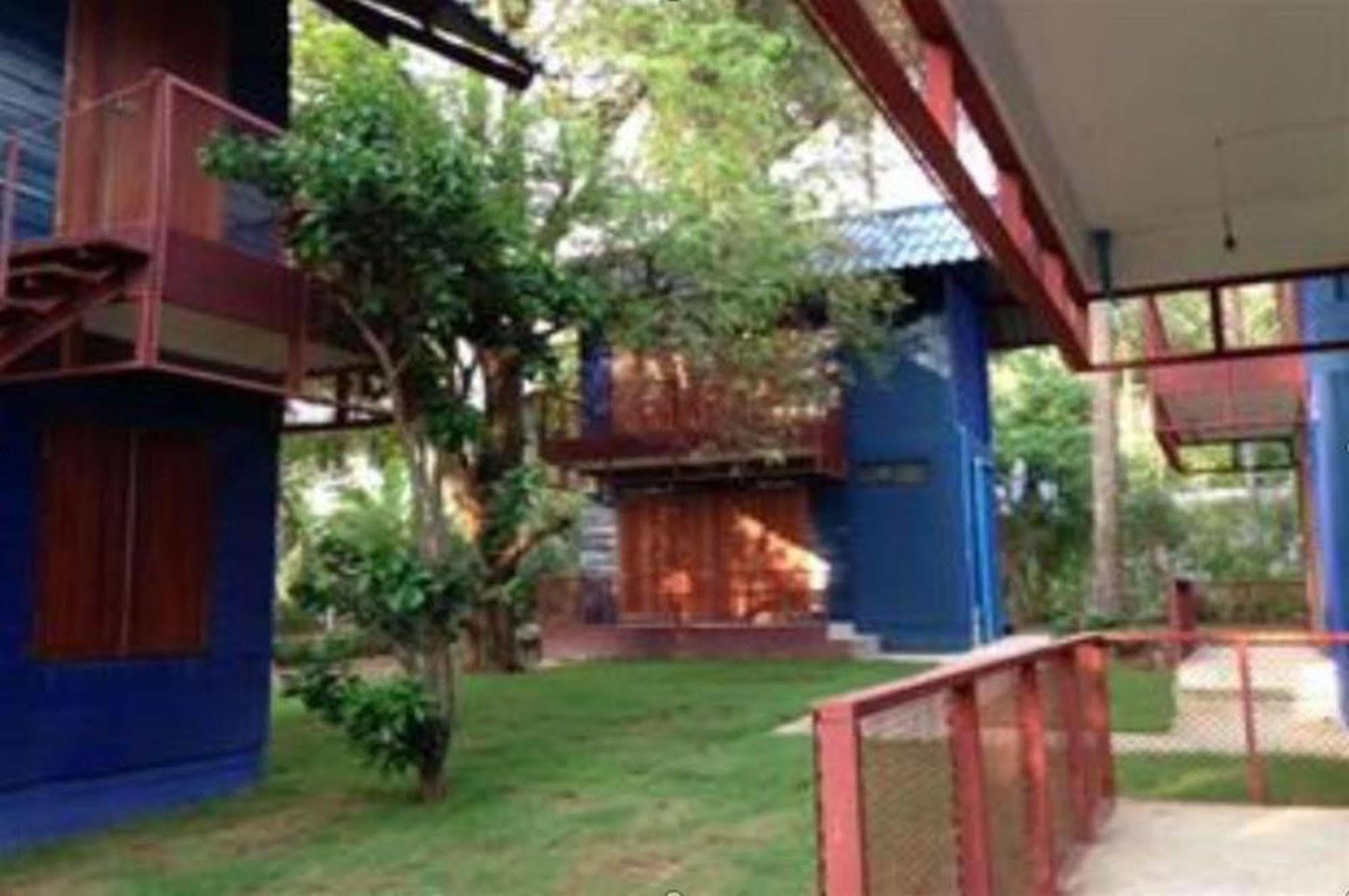 Hotel Oyo 75340 Klkl 3*