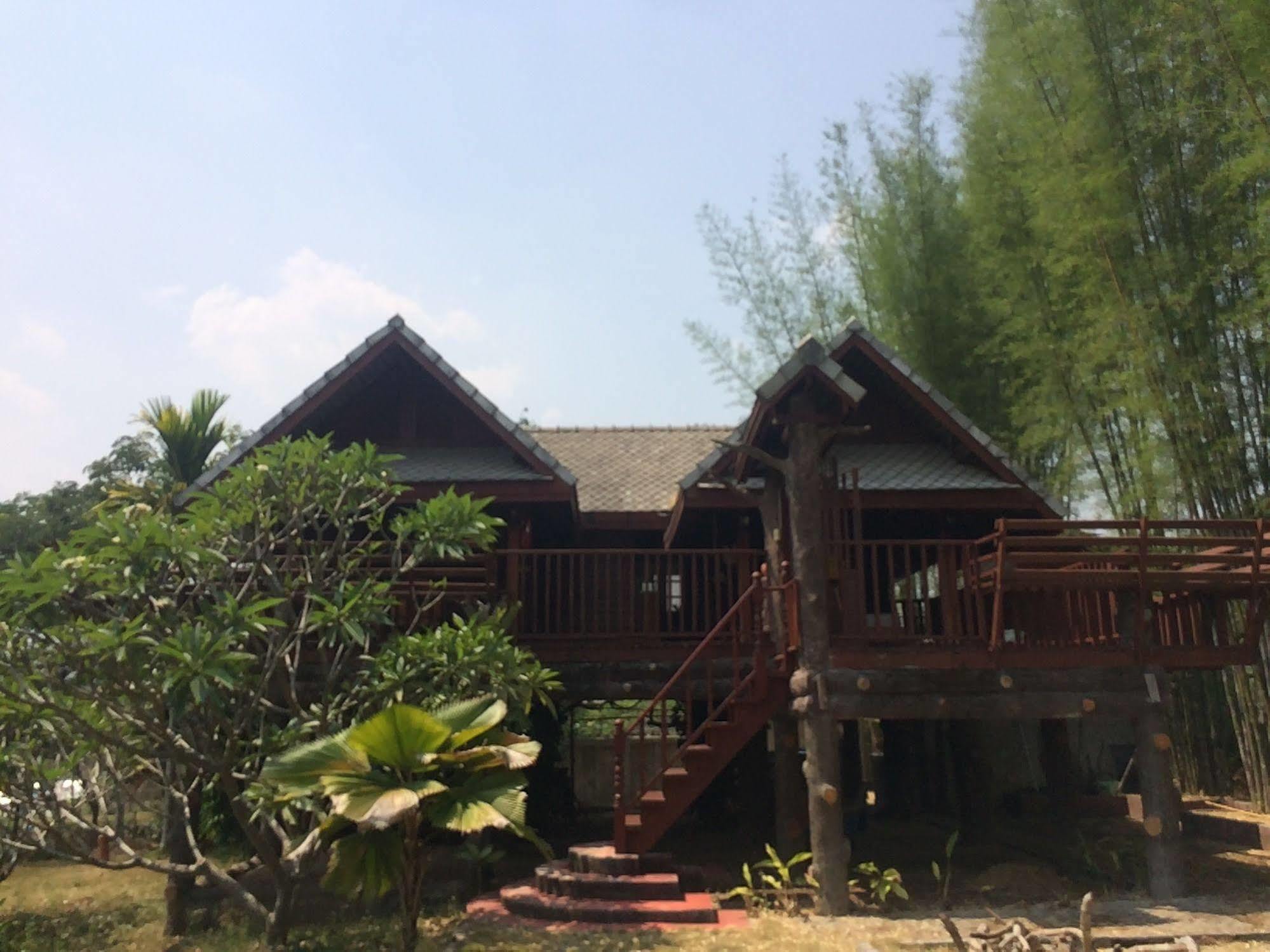 ปอ อา ยอ Hostel Pai