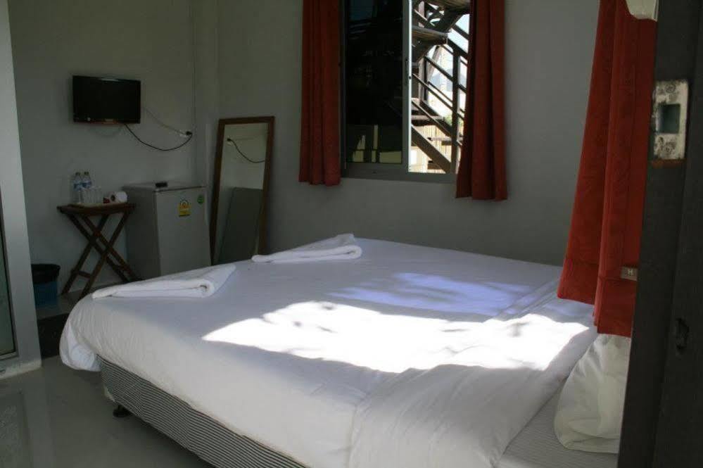 ปอ อา ยอ Hostel