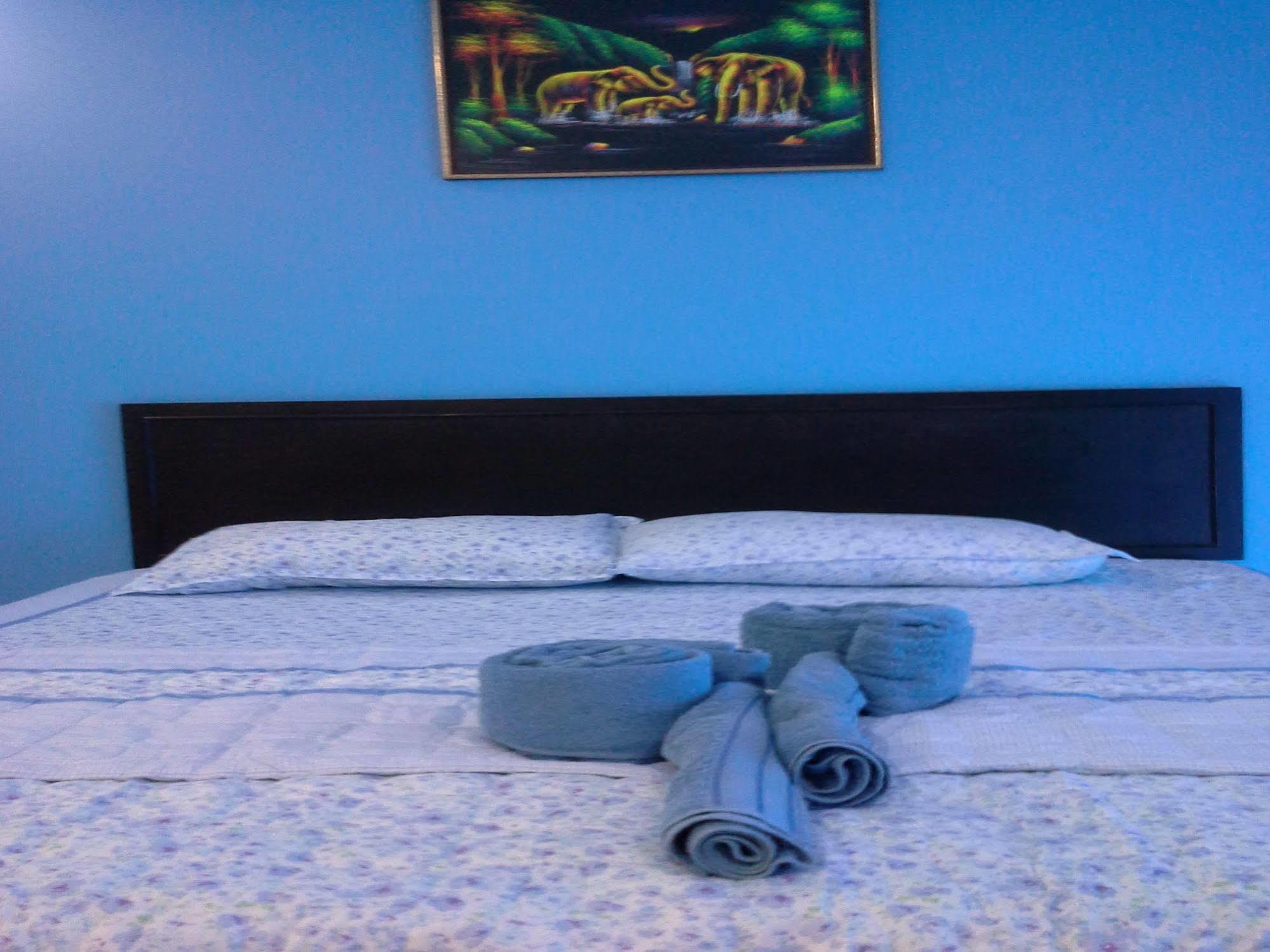 Oyo 609 Lanta Dream House Hotel 2*