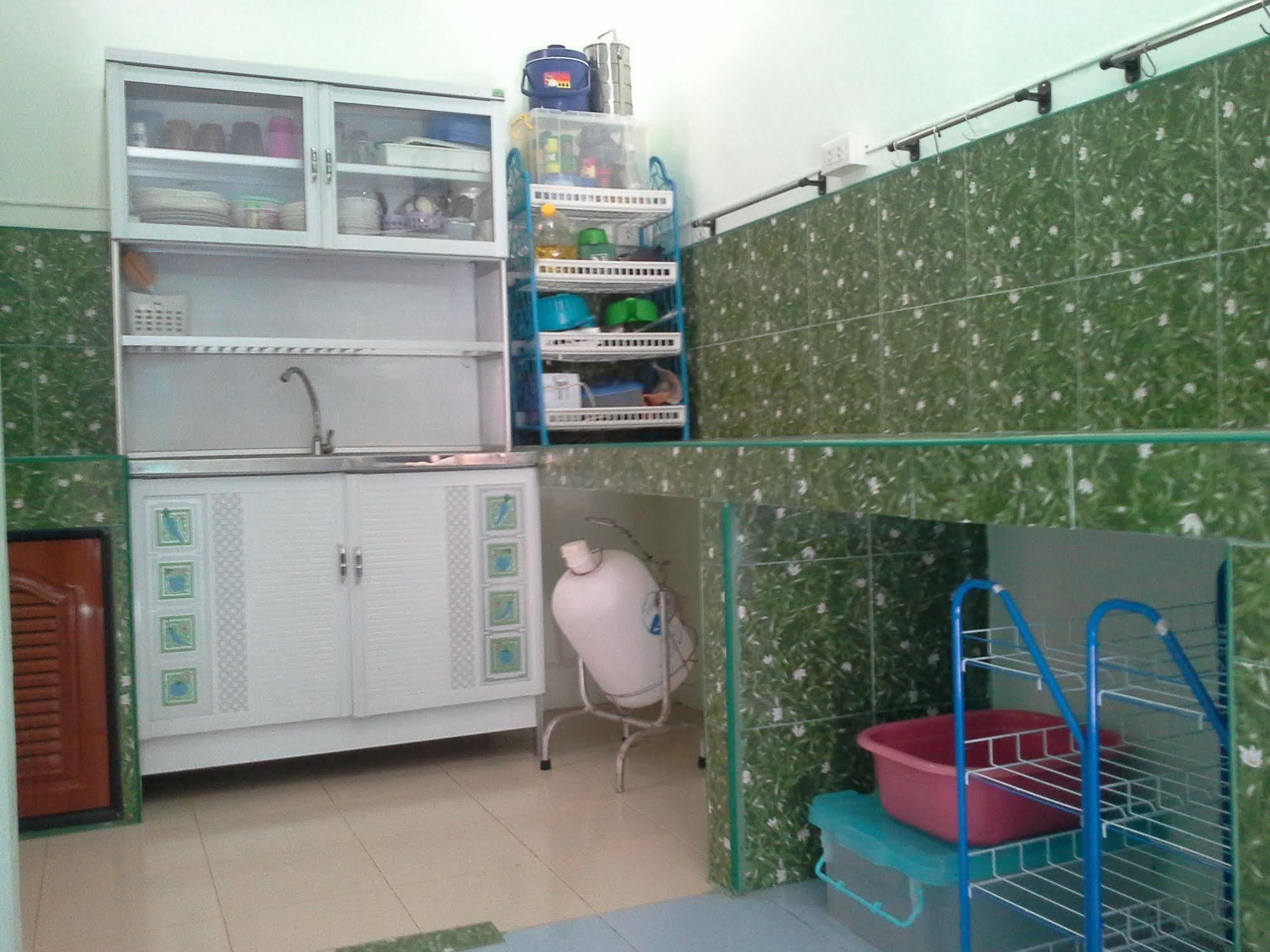 Hotel Oyo 609 Lanta Dream House 2*