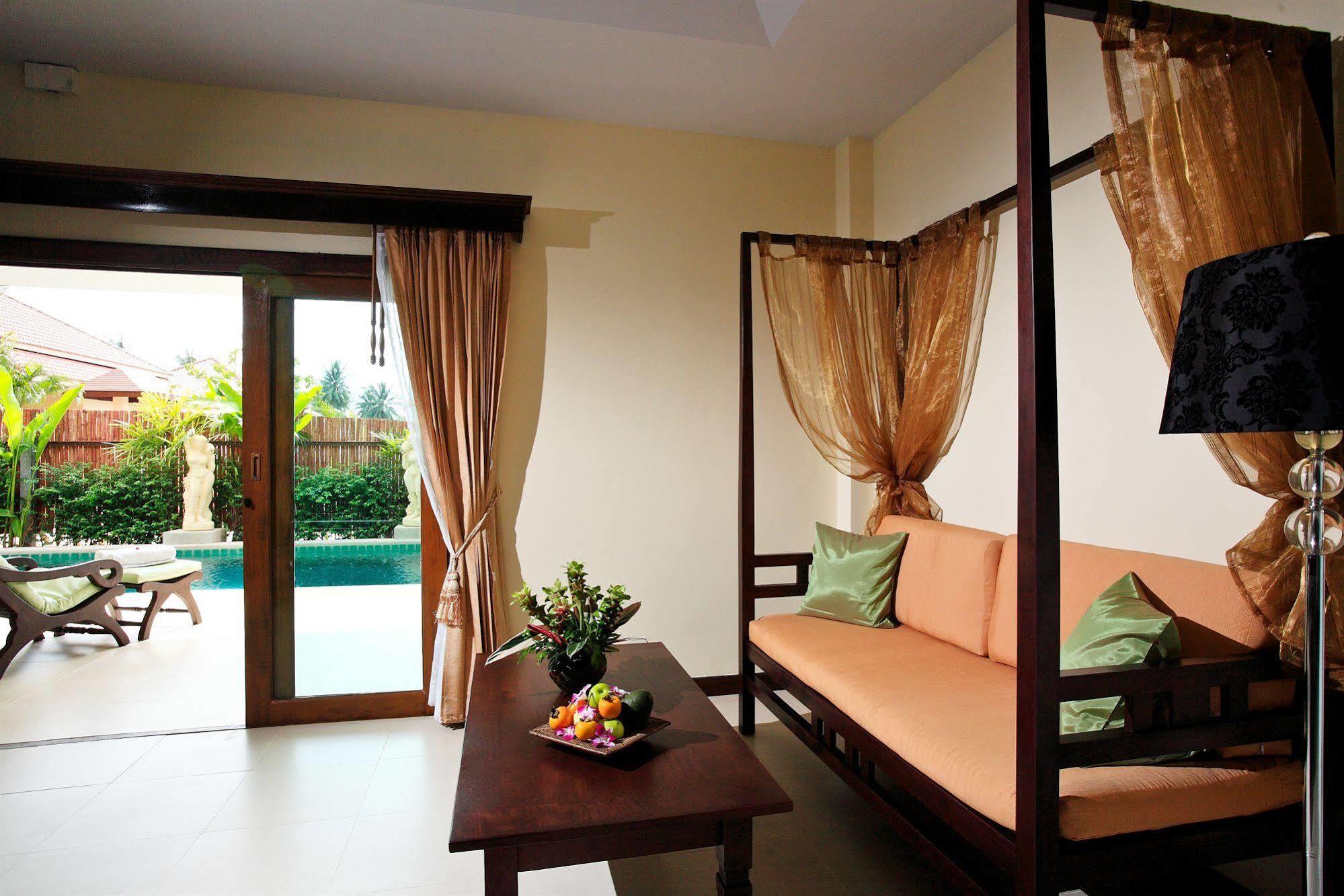 Resort Thai Thani Pool 4*