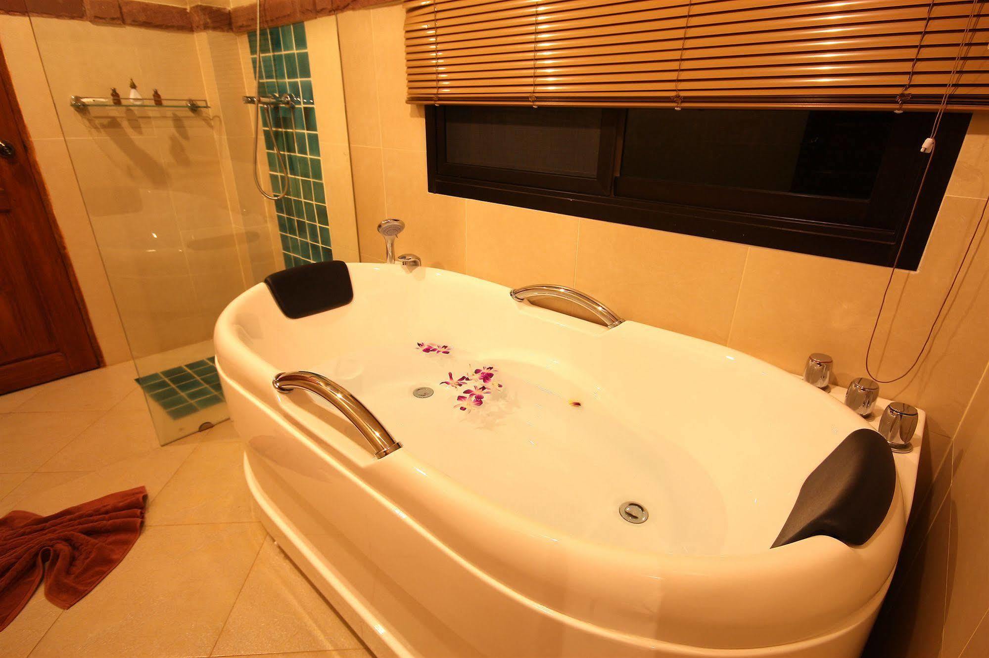Resort Thai Thani Pool Jomtien Beach