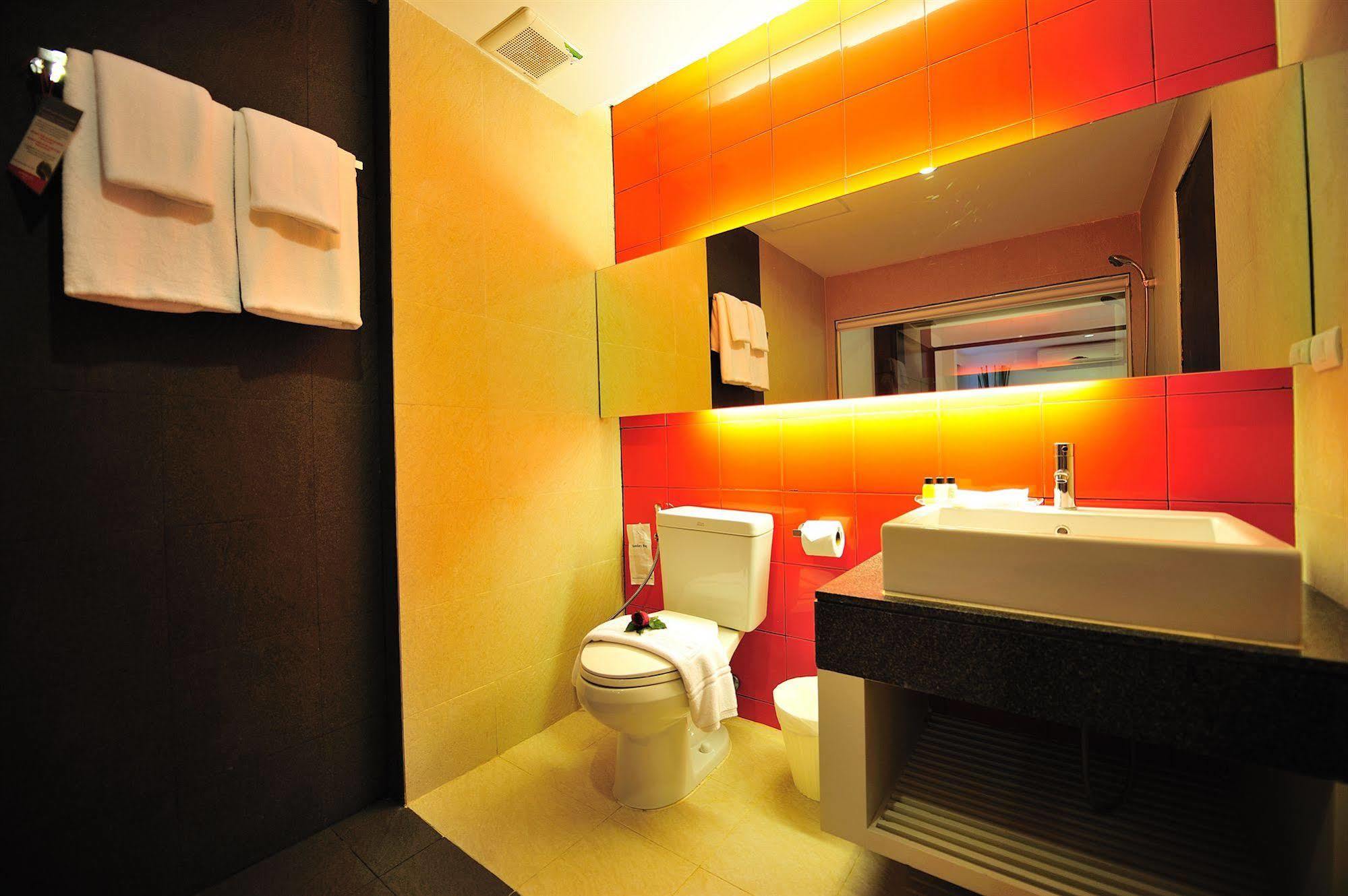 Hotel Alfresco Phuket