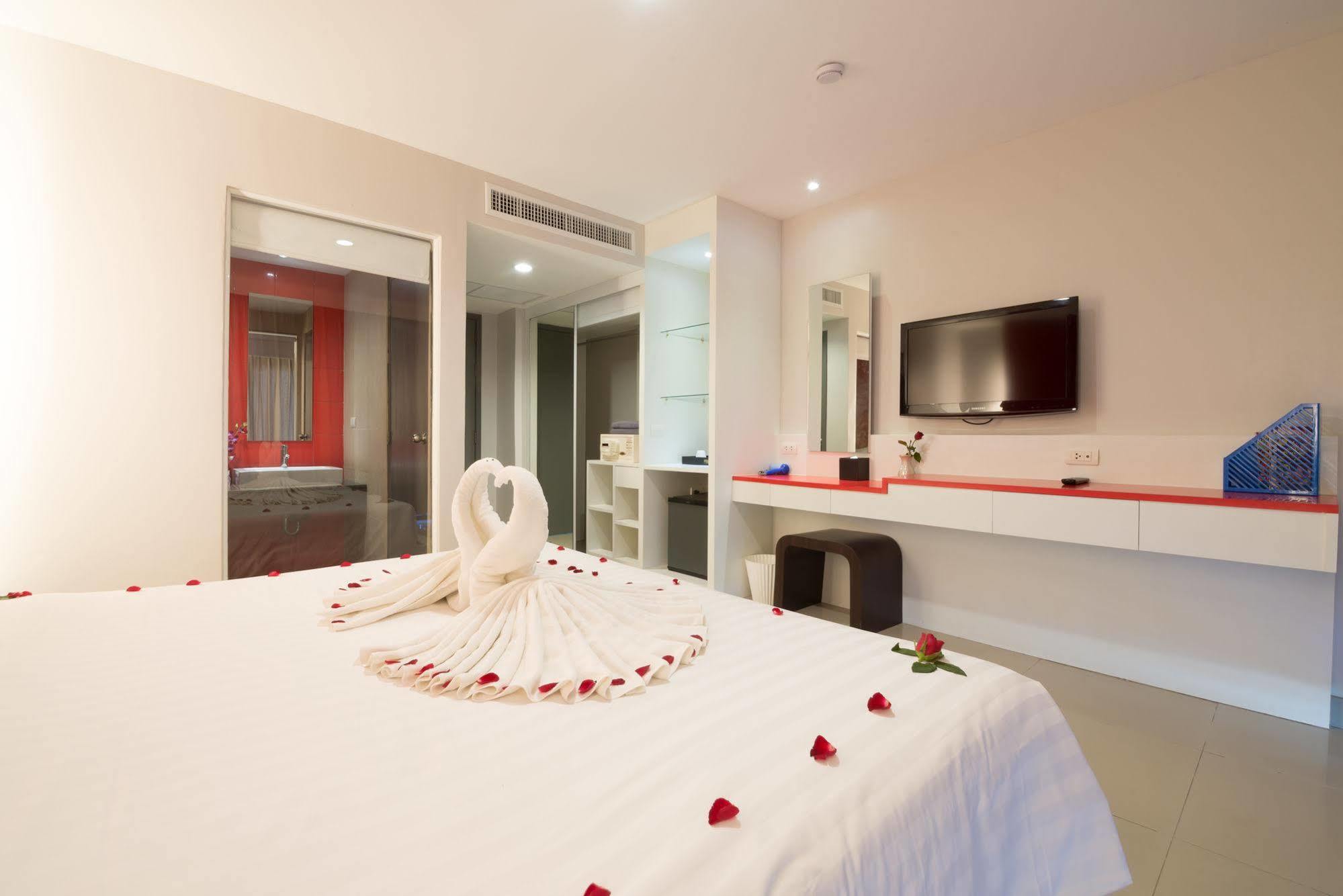 Alfresco Phuket Hotel Patong