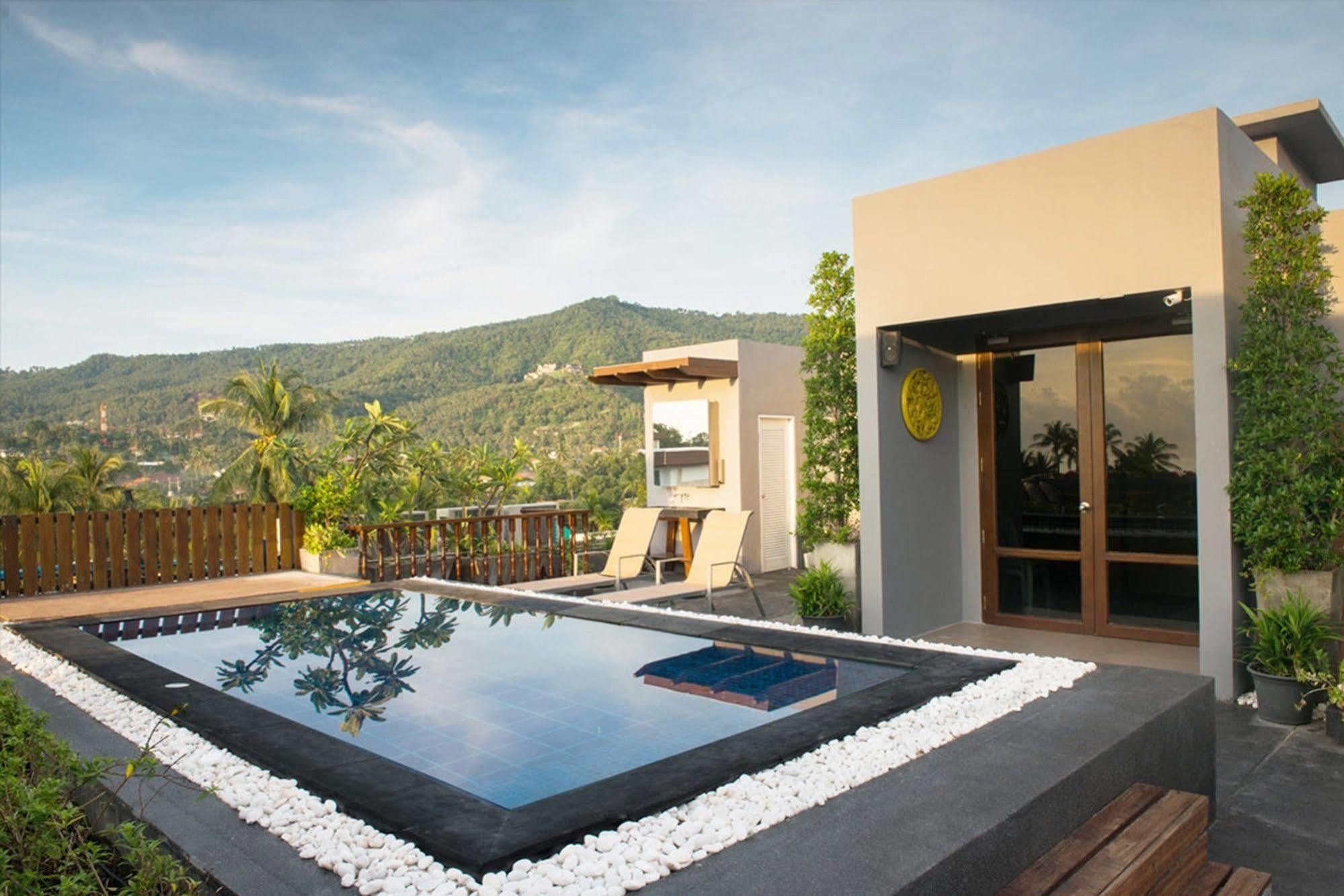 Hotel Ploen By Tolani 3*