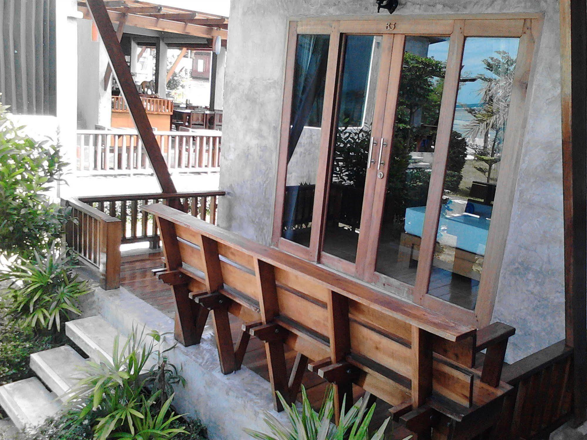 Phangan Palm & Restaurant