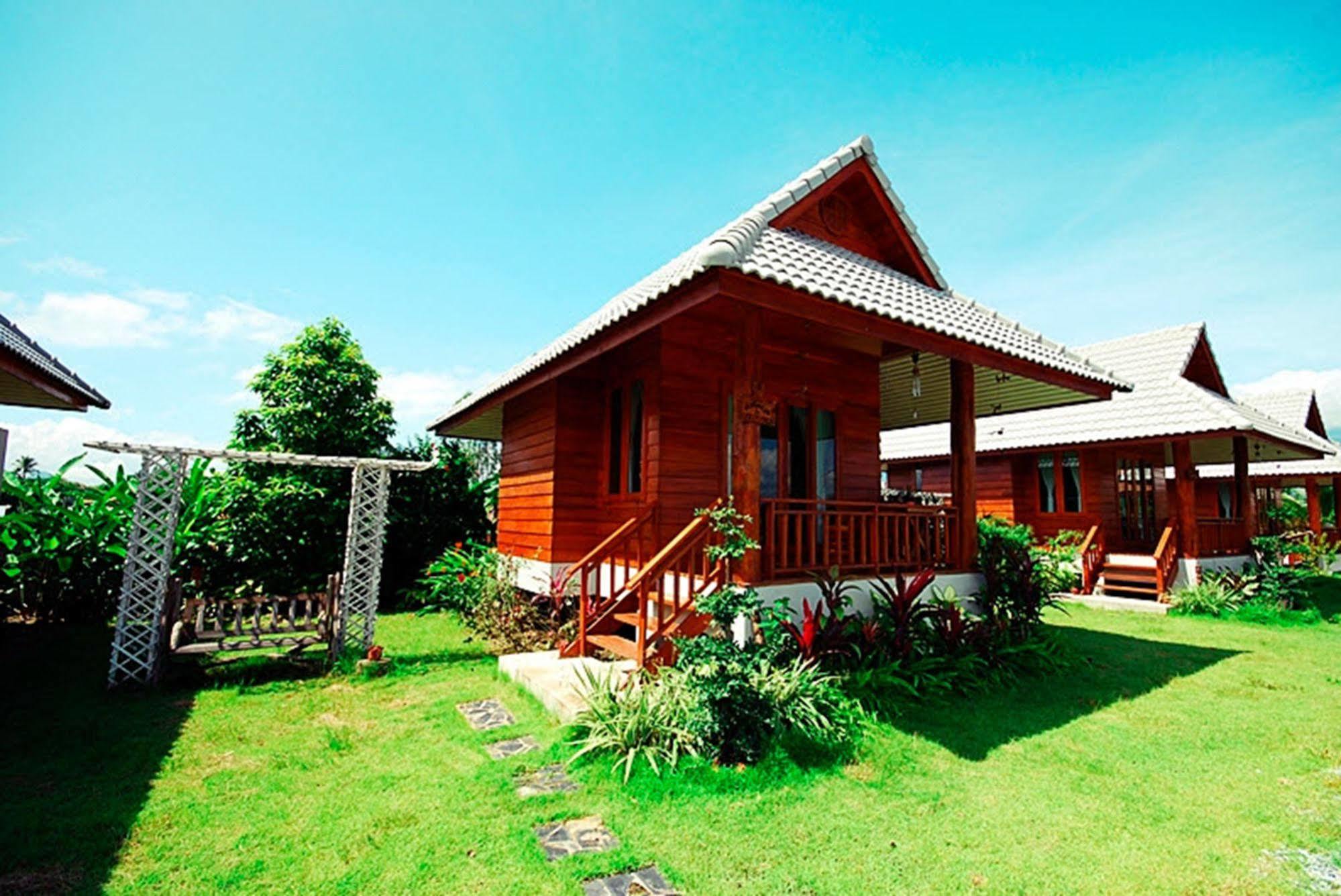 Blue Sky Hotel 2*