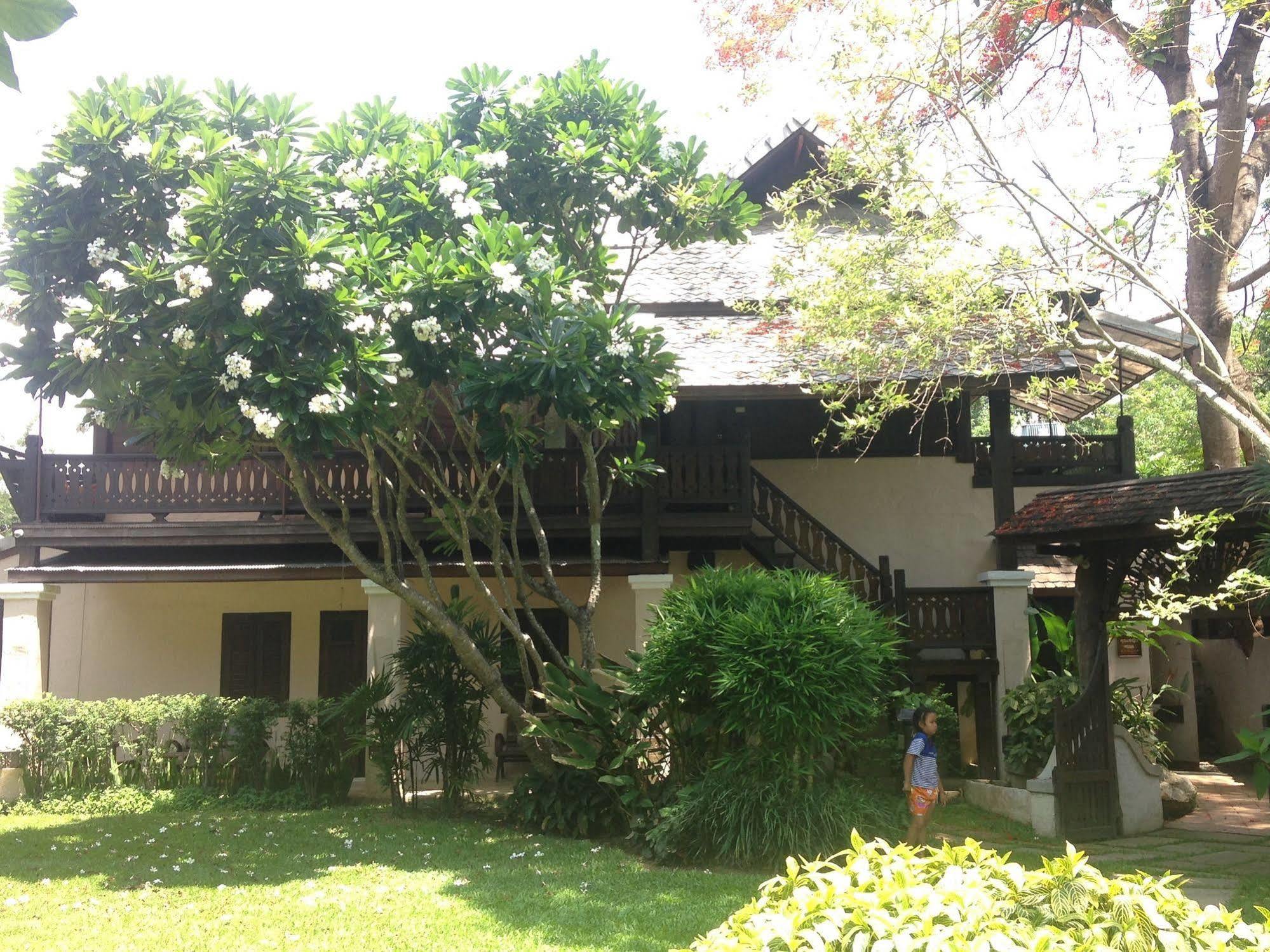 River Corner Resort Pai