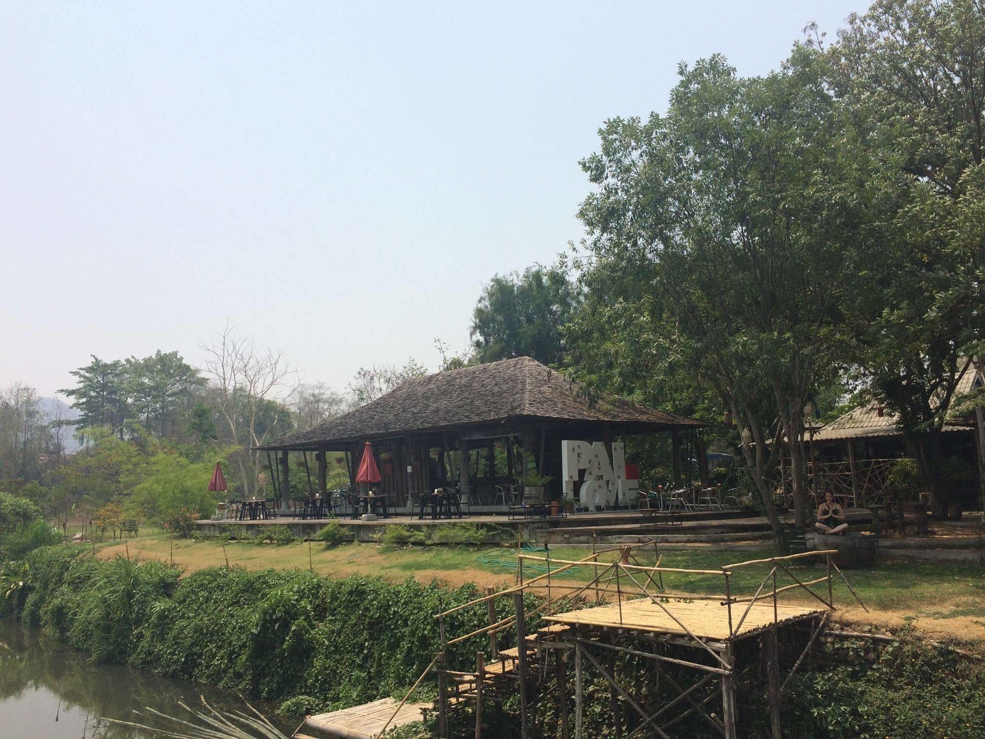 Resort River Corner