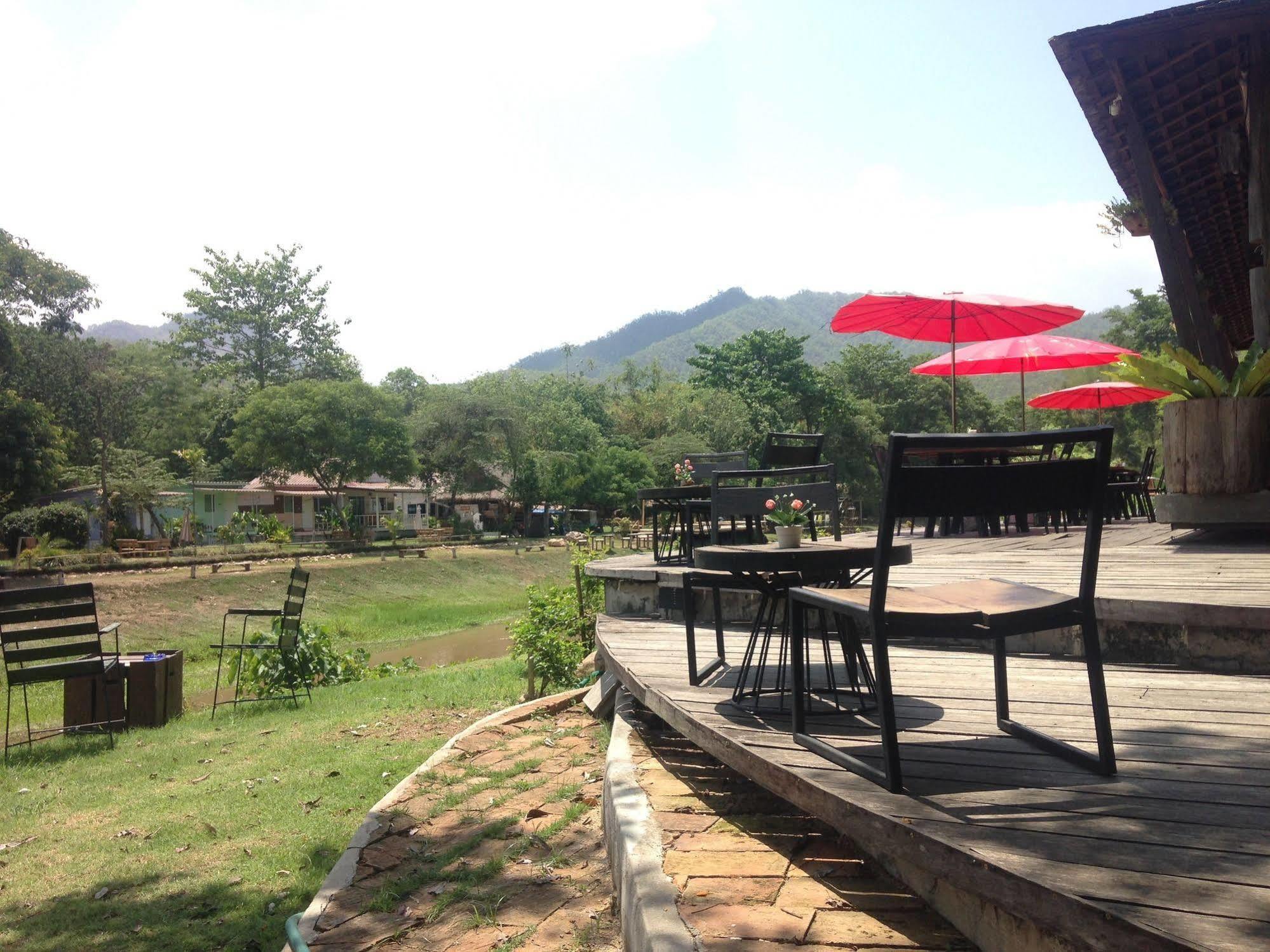 River Corner Resort
