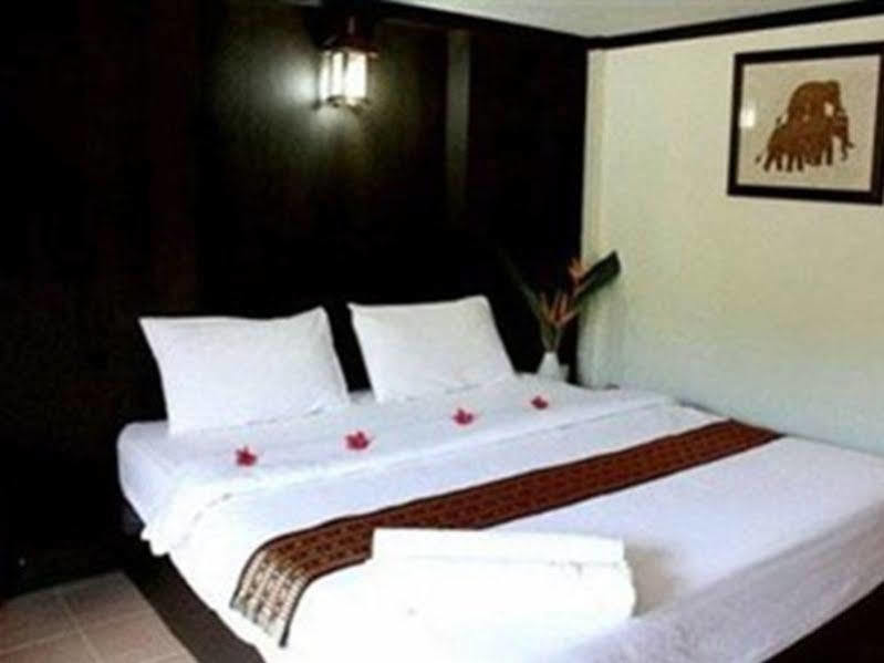 Lanta Thip House By Swiss-belhotel - Sha 3*