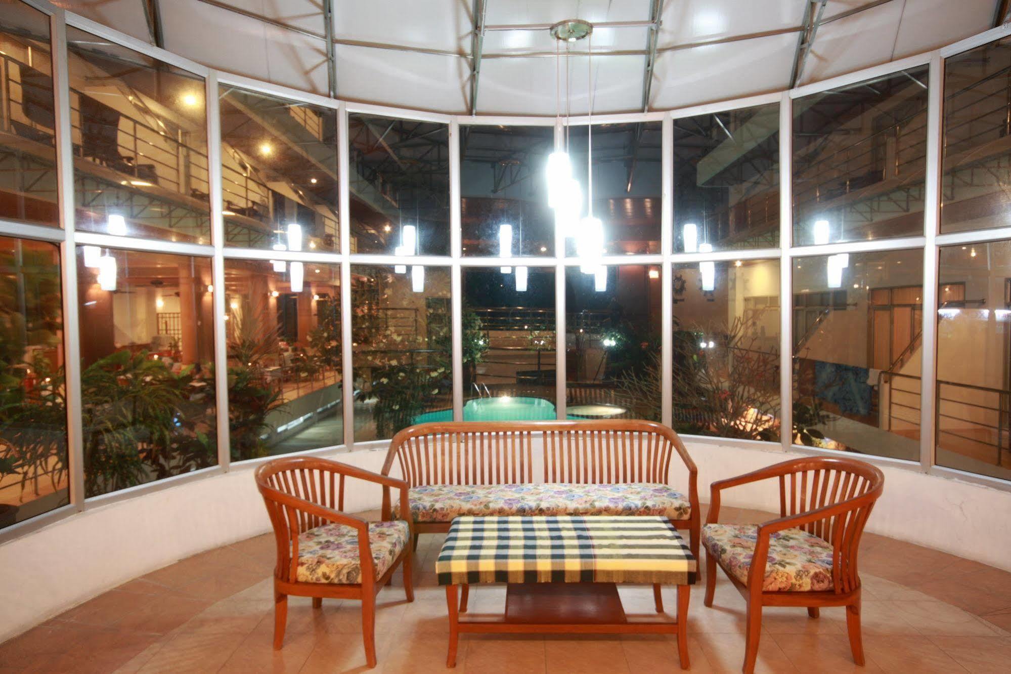 Hotel Samui First House