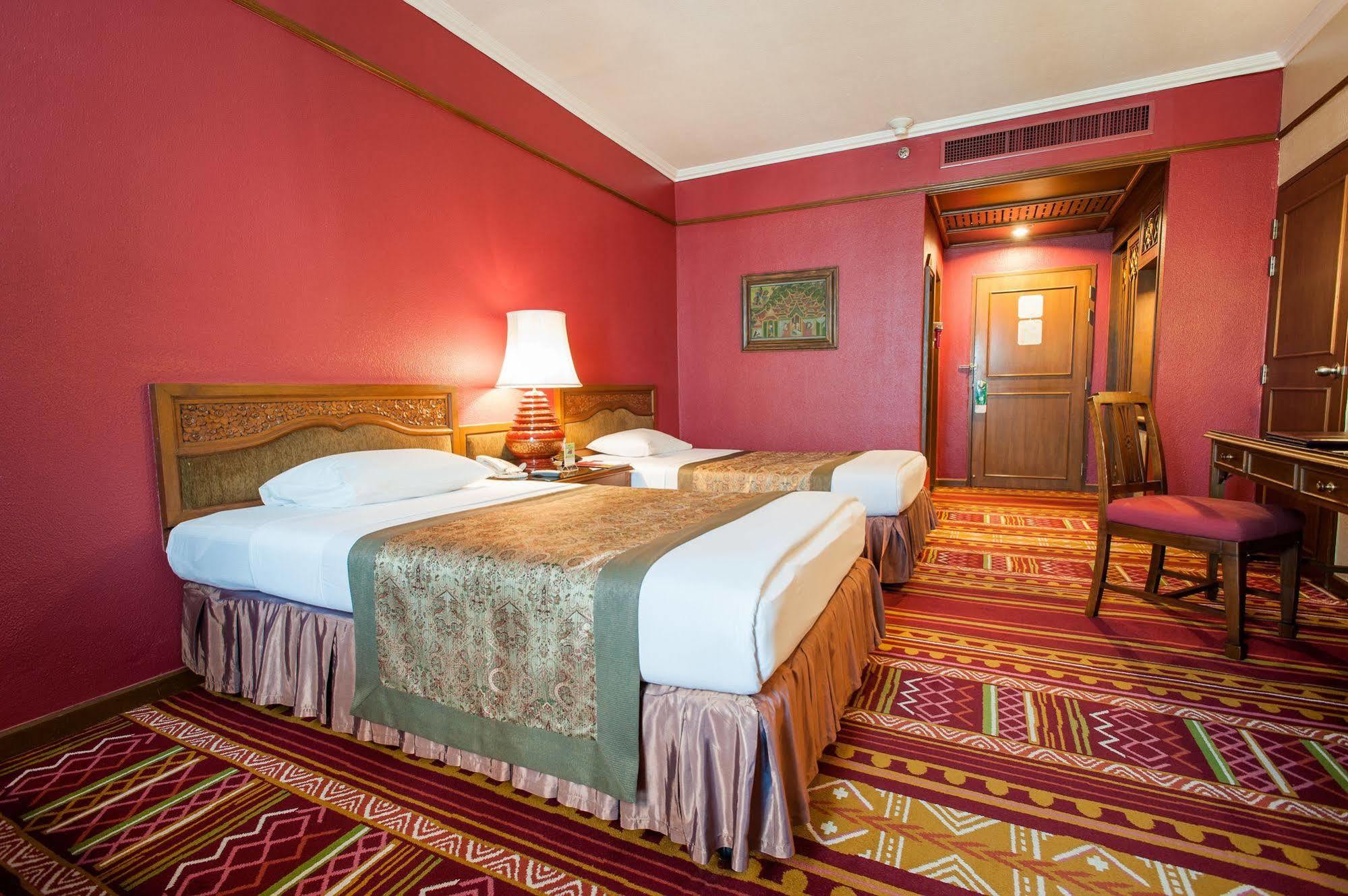 Hotel The Empress - Sha Extra