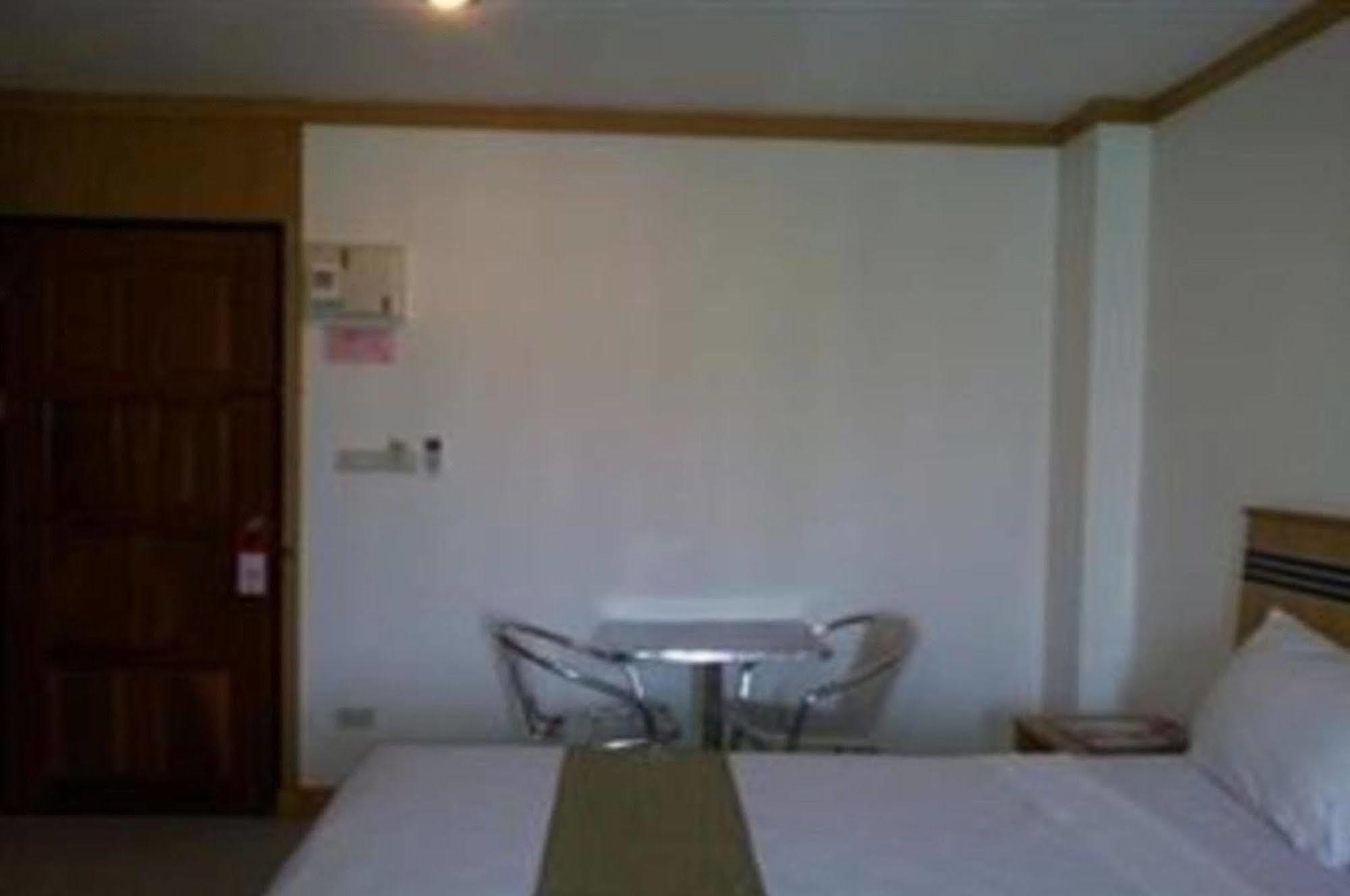 Hotel Chanapol Mansion Yai