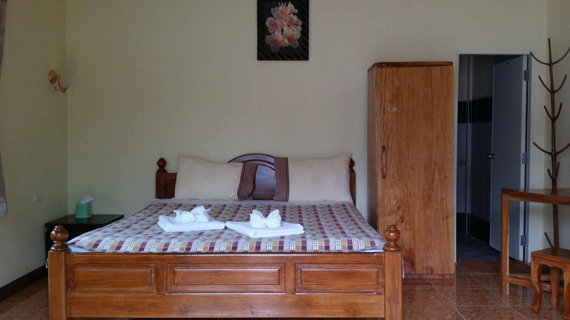 Khaolak Summer House 2*