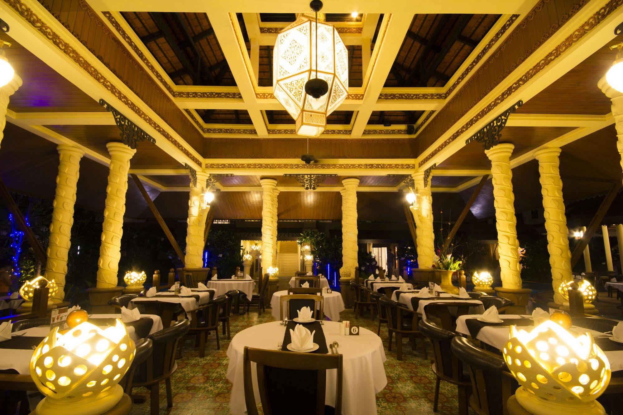 Shanaya & Phuket 4*