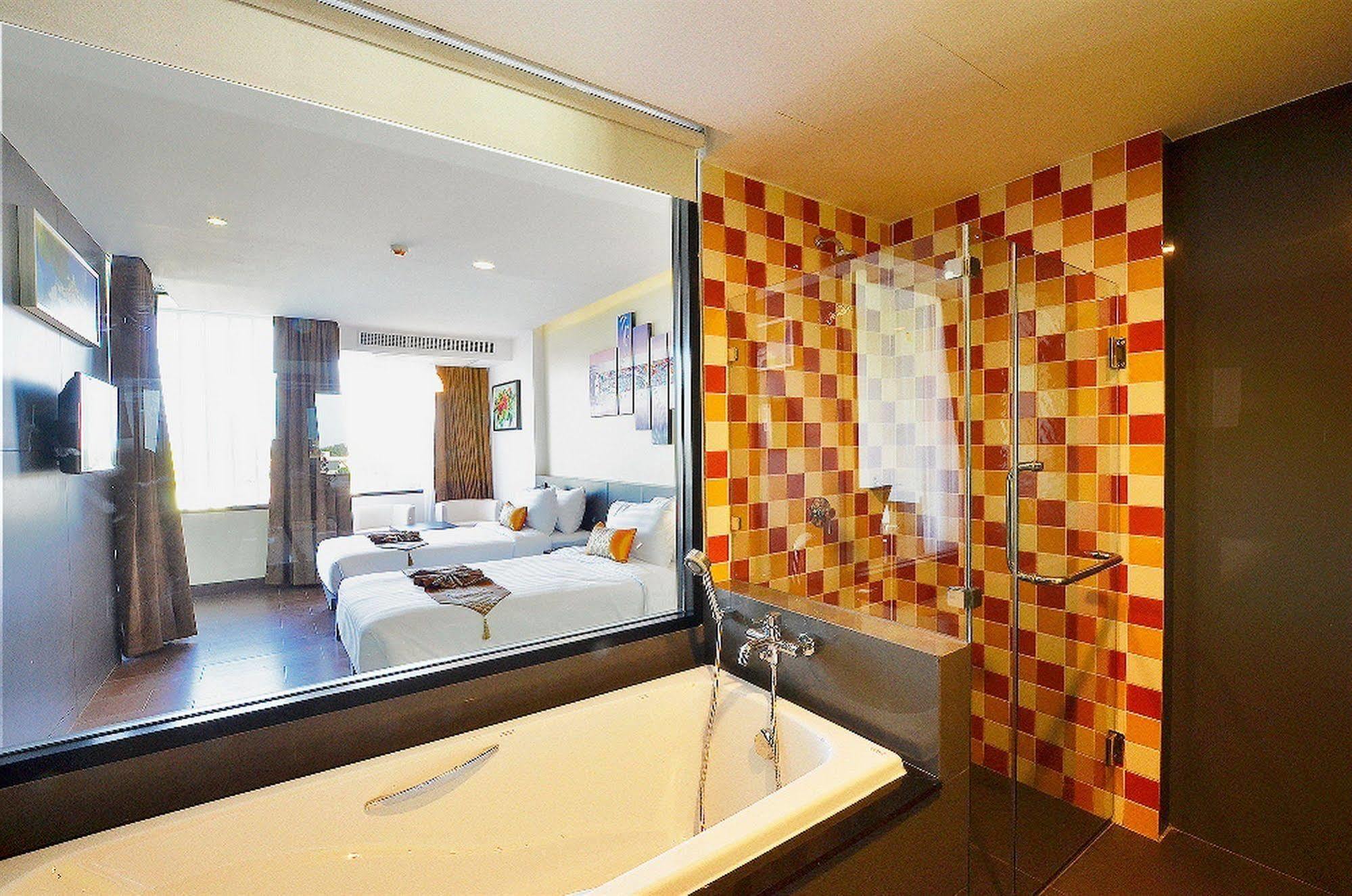 Lakkhana Poolside Resort 4*