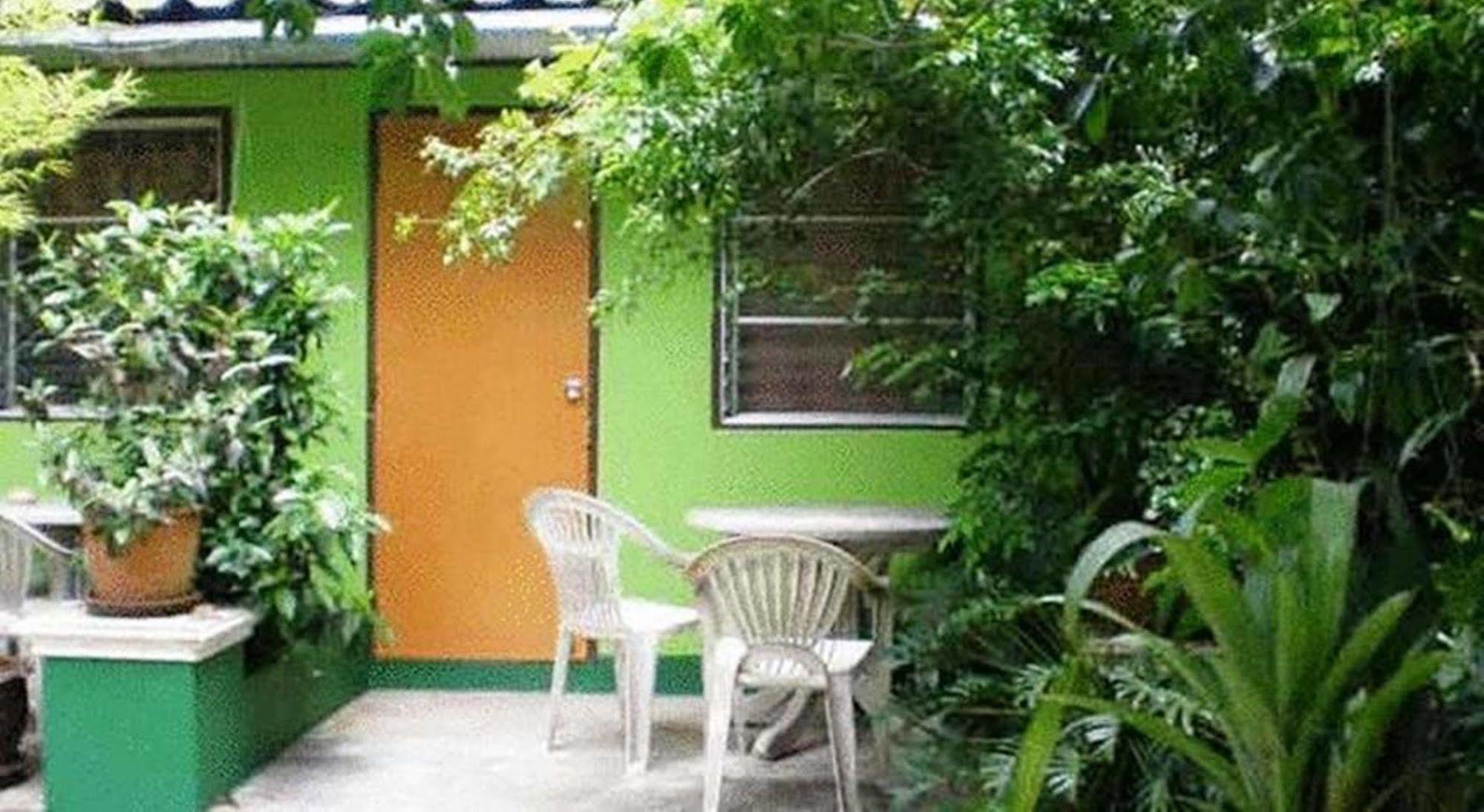 Baan Bua Hotel