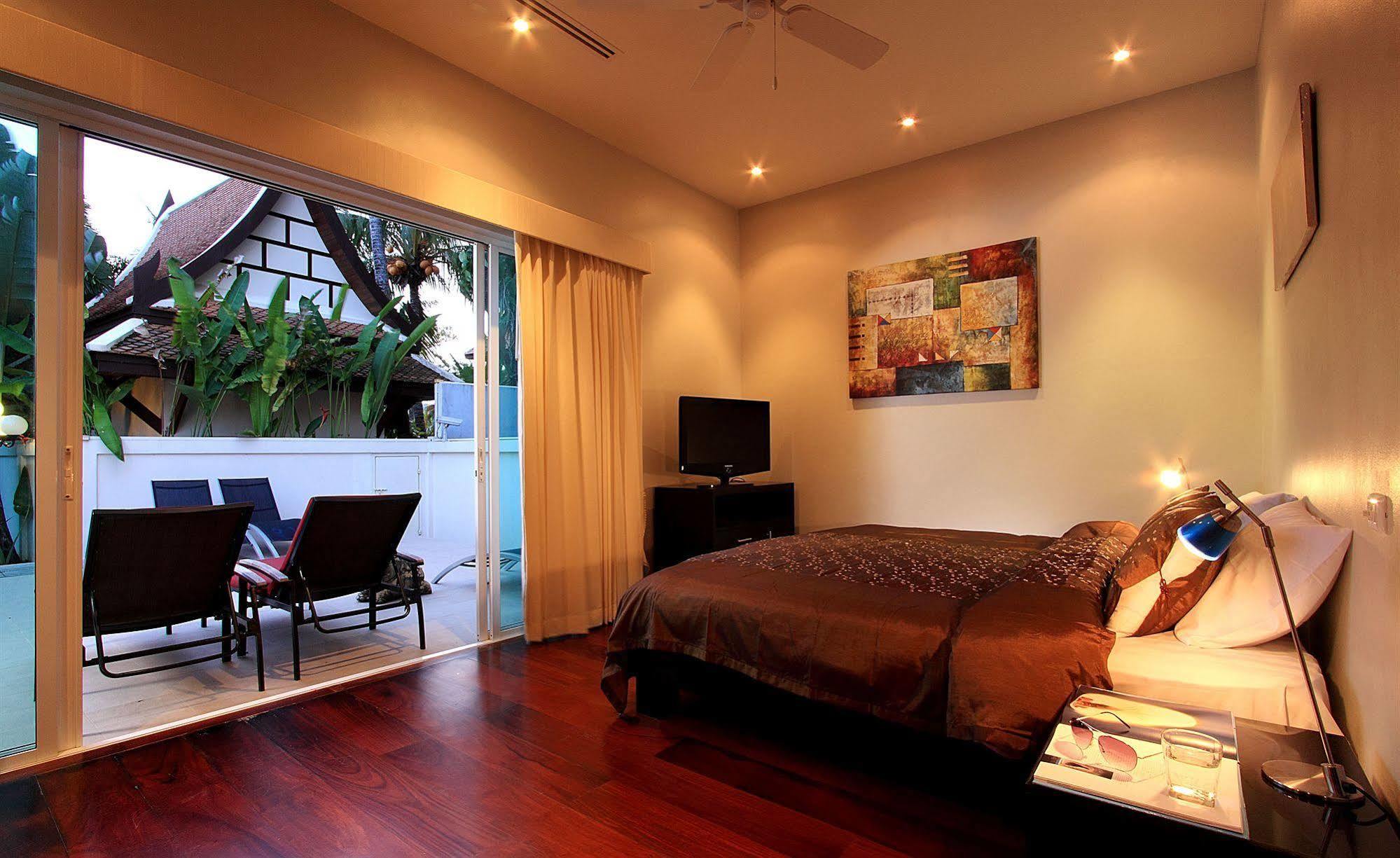 Villa Phuket Lagoon Pool *