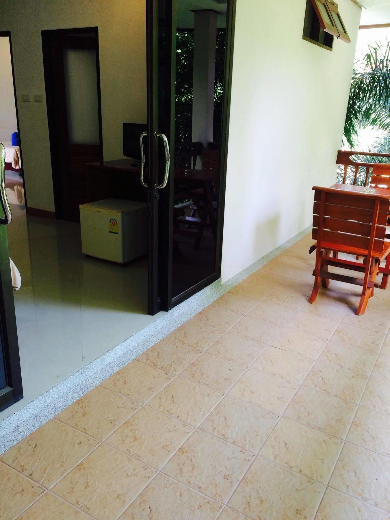 Tropicoco Koh Phangan Hotel 3*
