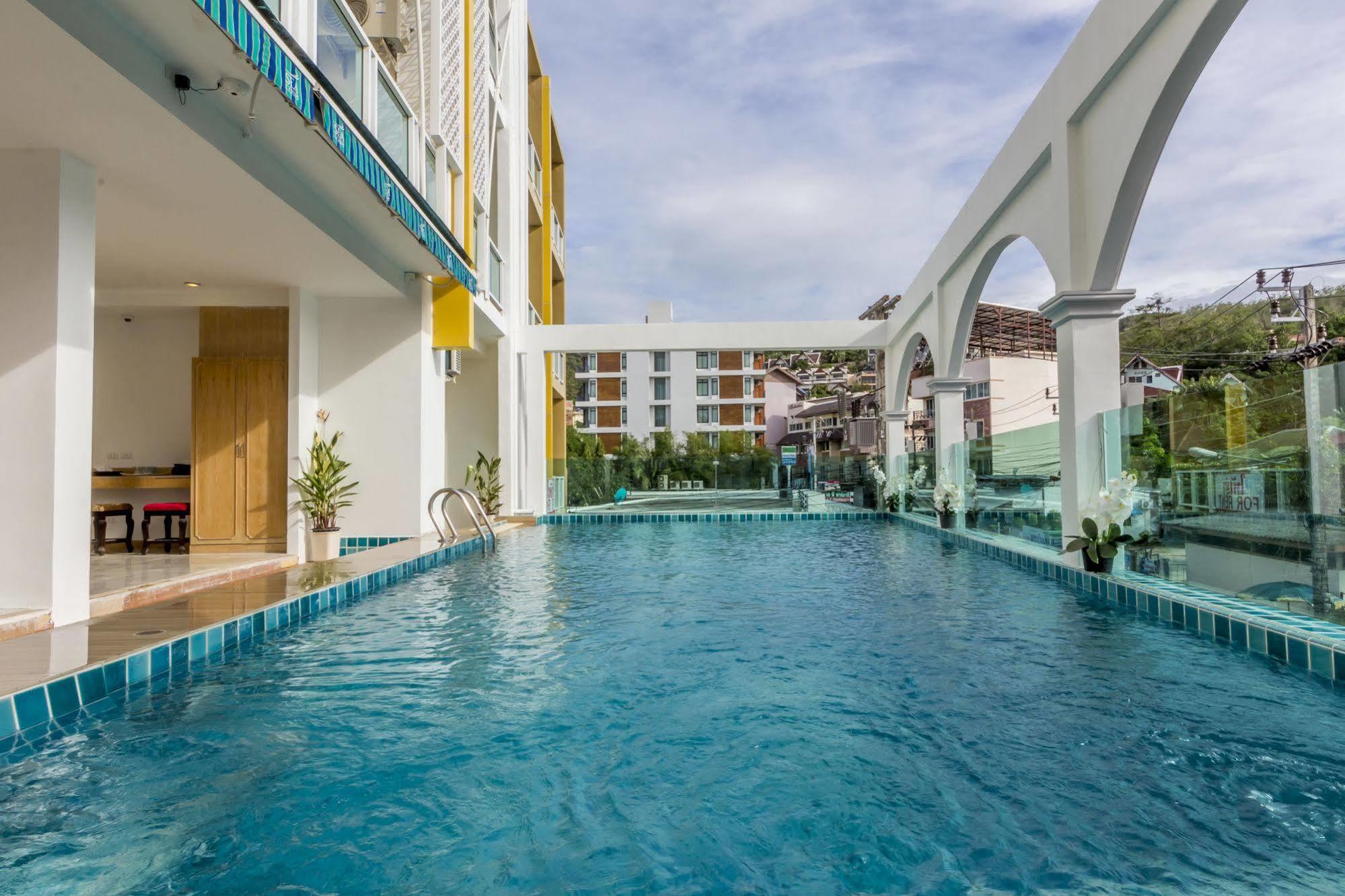 Triple Three Hotel 3*