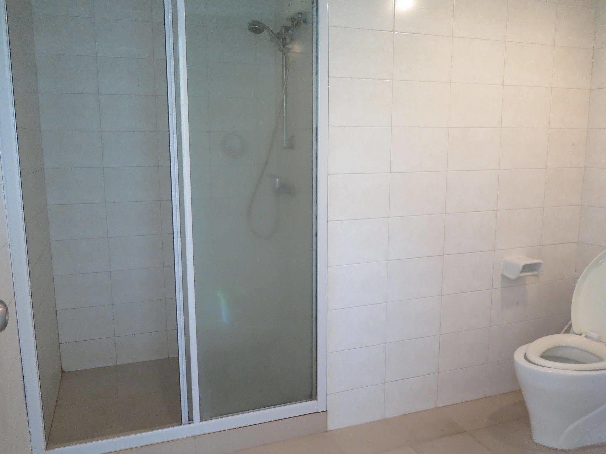 Oyo 829 Royal Thai Hotel 2*