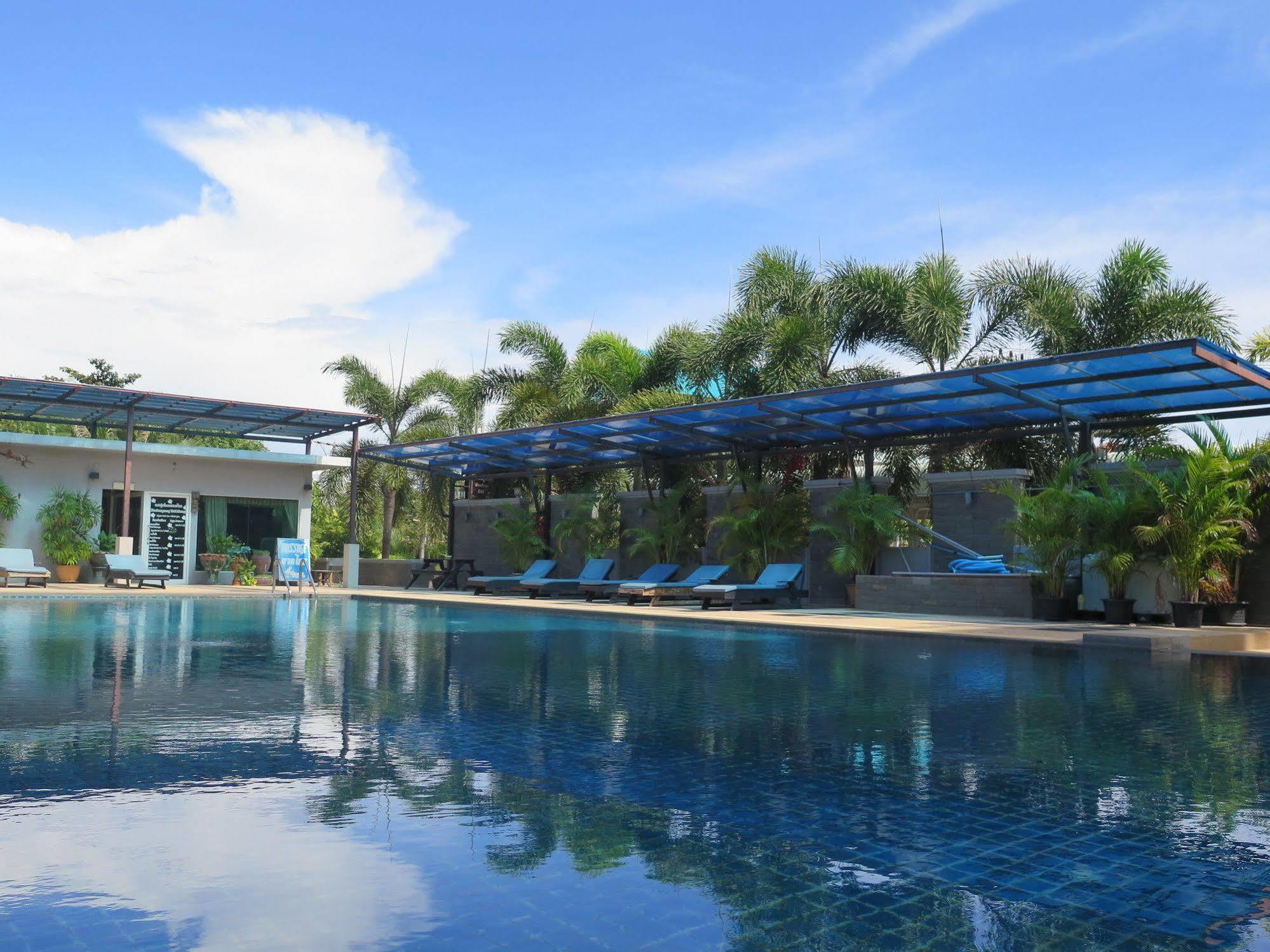 Hotel Oyo 829 Royal Thai Jomtien Beach
