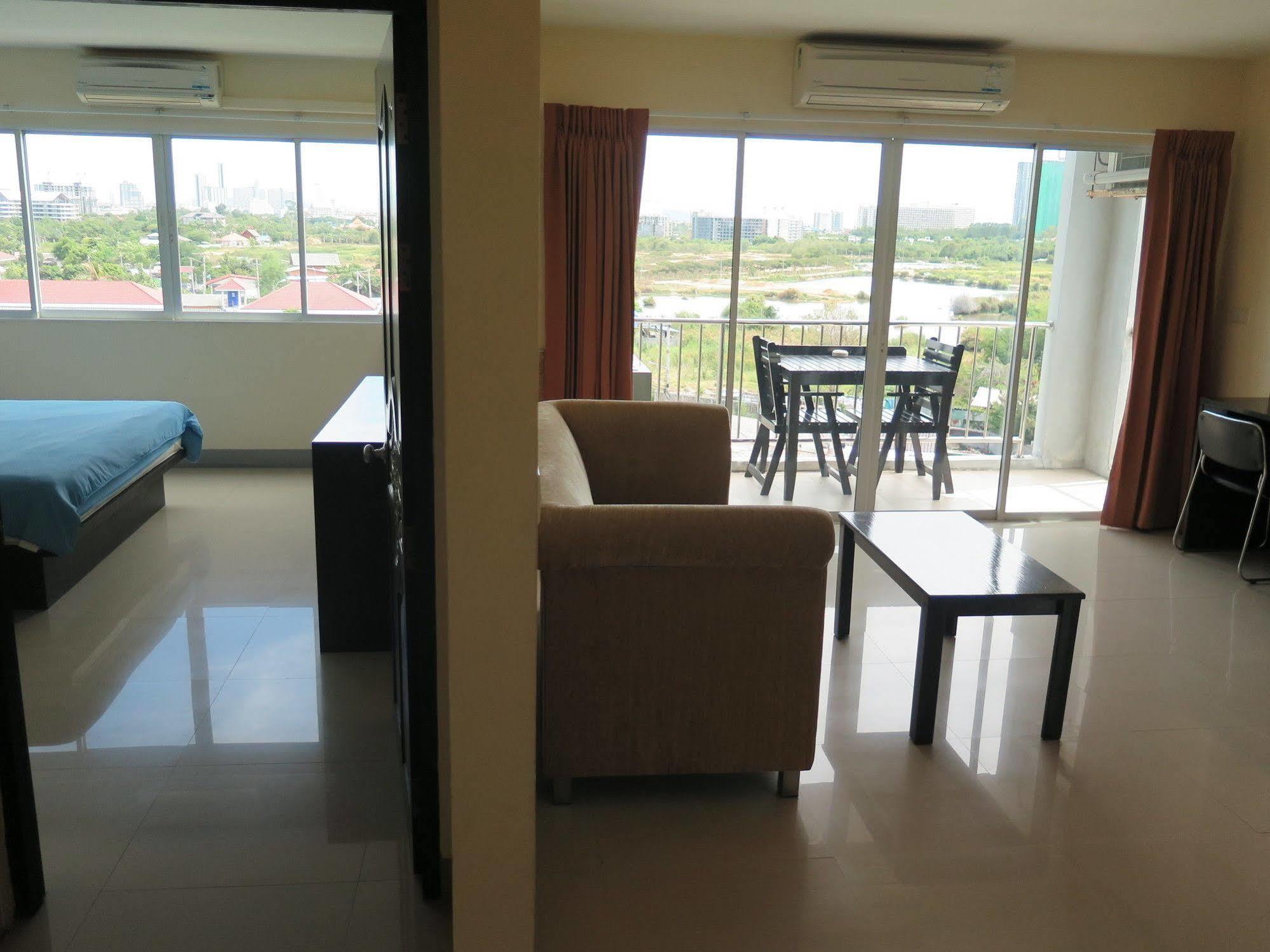 Hotel Oyo 829 Royal Thai