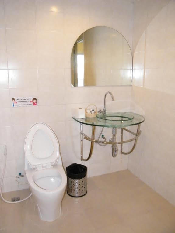 Hotel Oyo 829 Royal Thai 2*