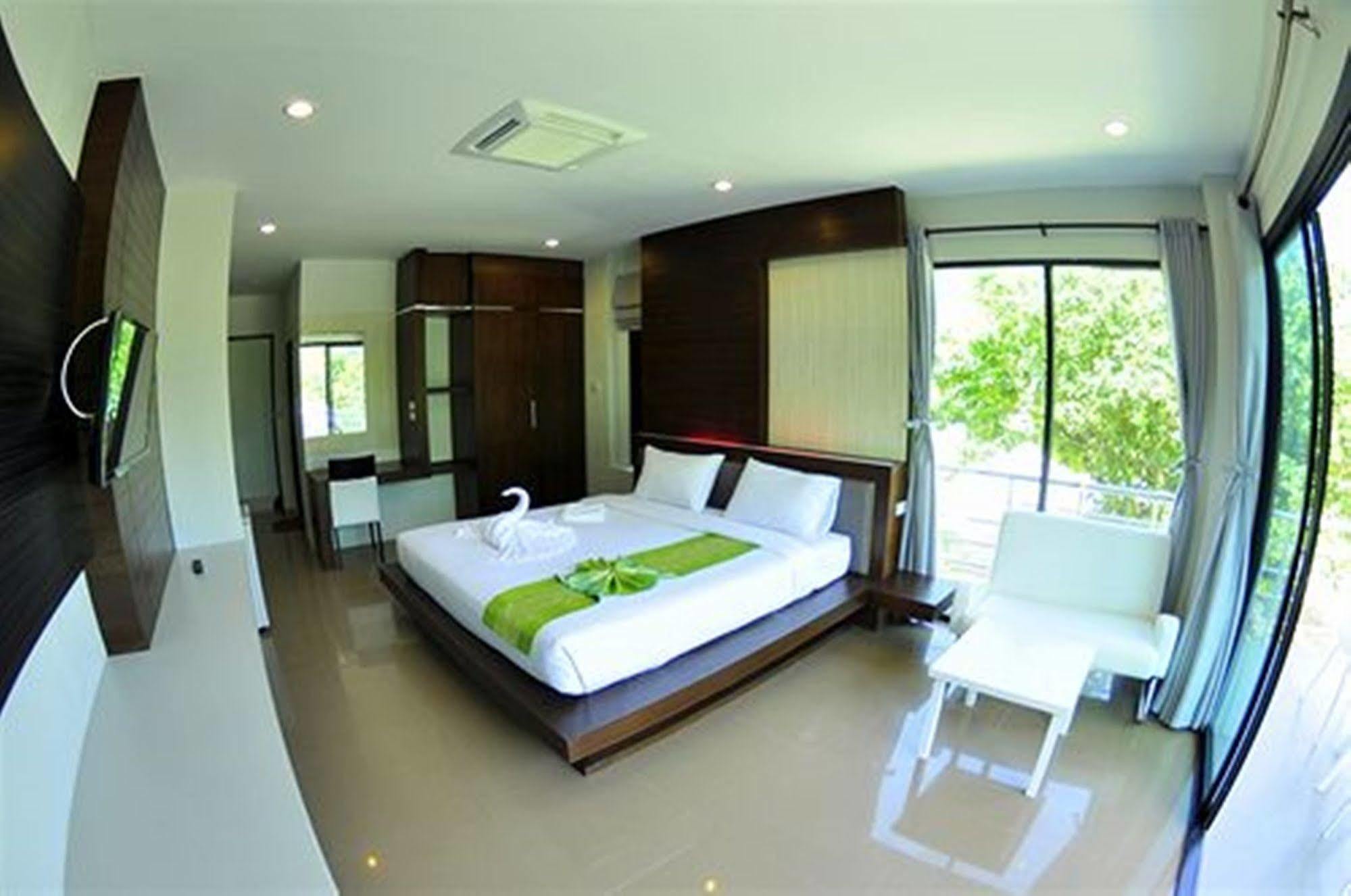 Hotel Ton Sai Tropical Island 3*