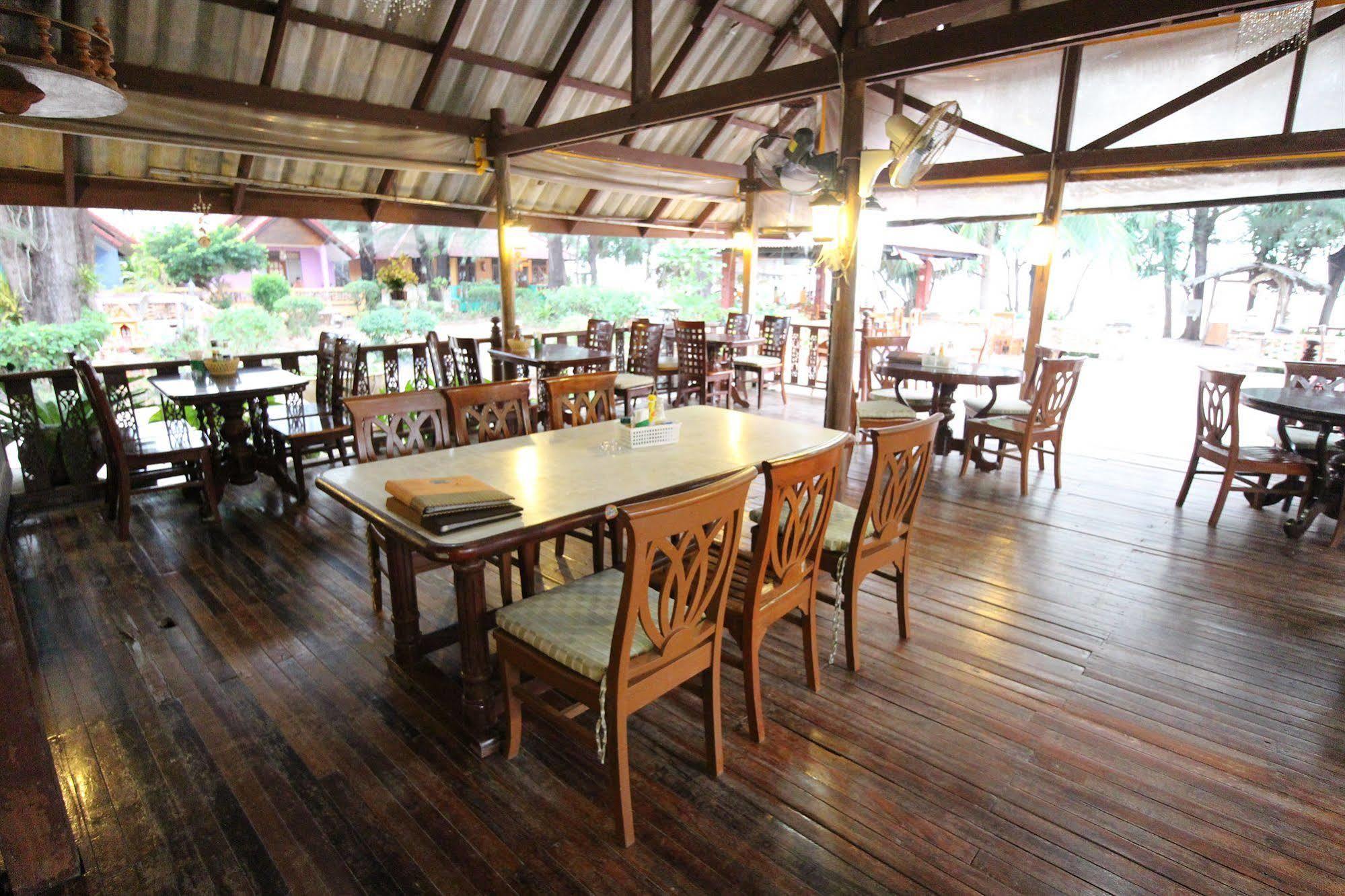 Lanta Hotel Ban Ai Dao