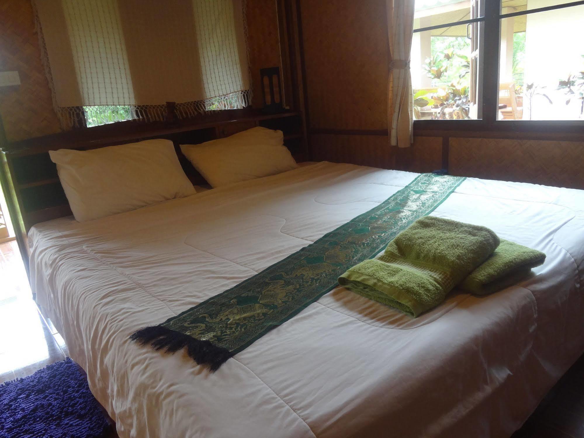 Orange Grove Resort *