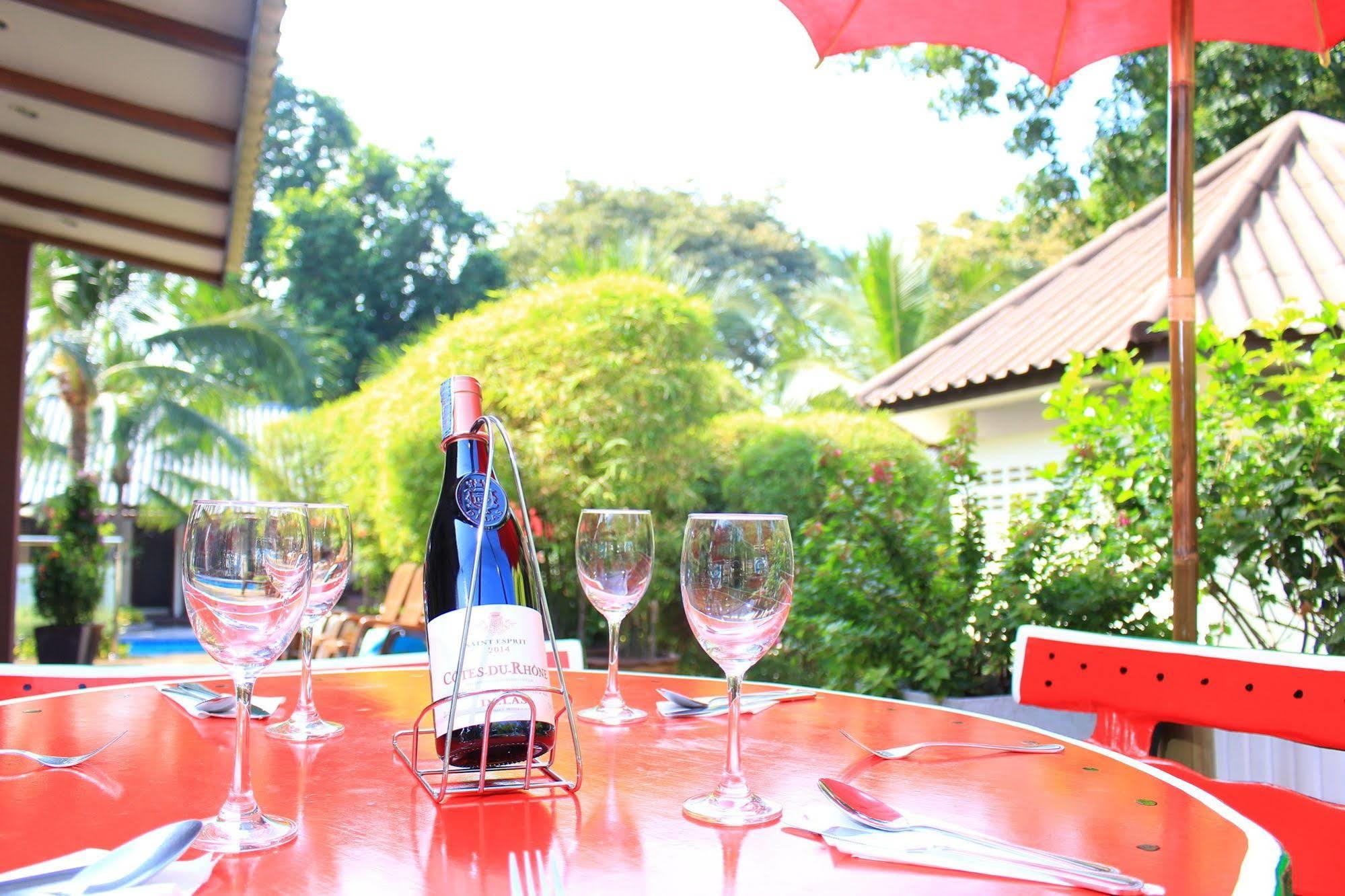 The Garden 3*