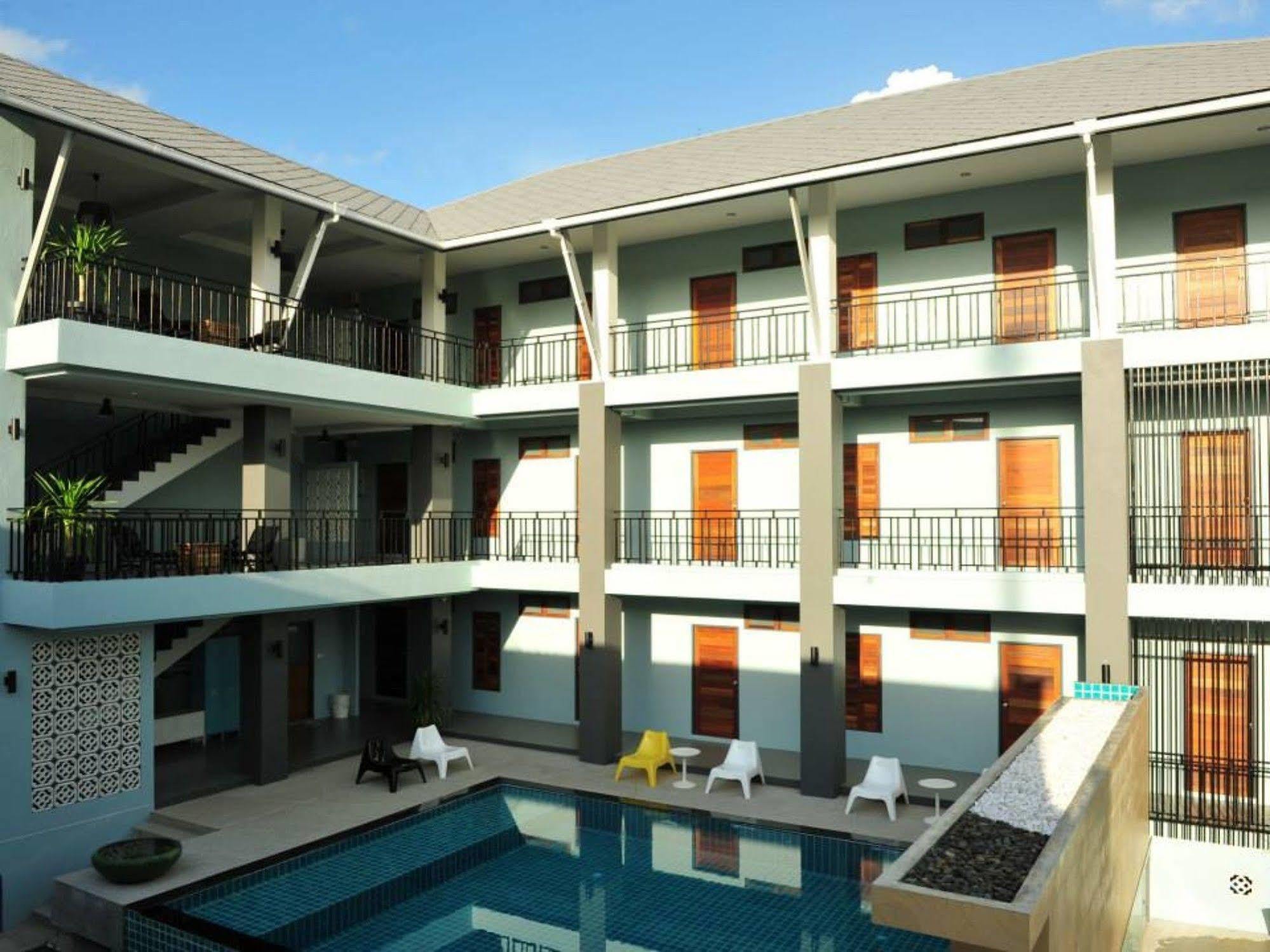 Ruk Cozy Hotel 2*
