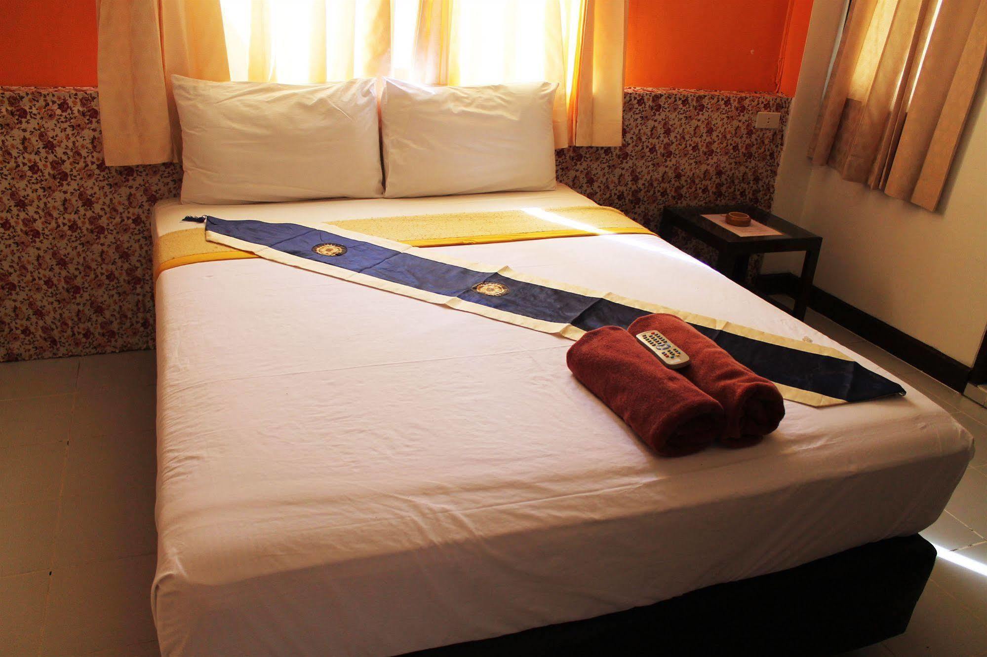 Thai Orange Sea Sun Hotel 3*