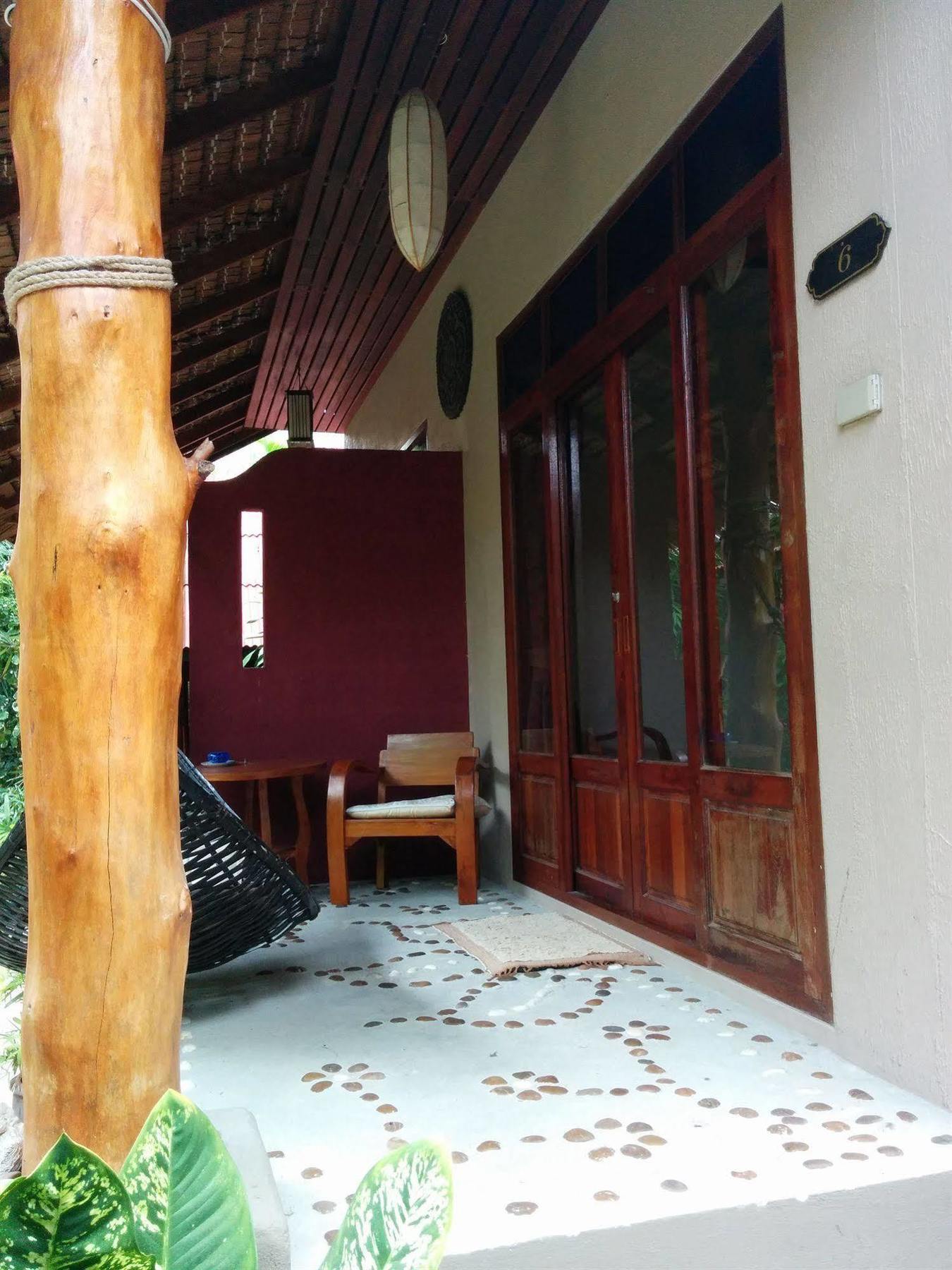Hotel Dolphin 2*