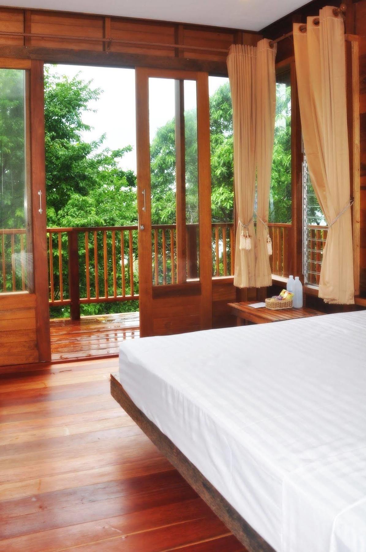 Resort Amaresa & Sky Bar - Experience Nature Haad Rin