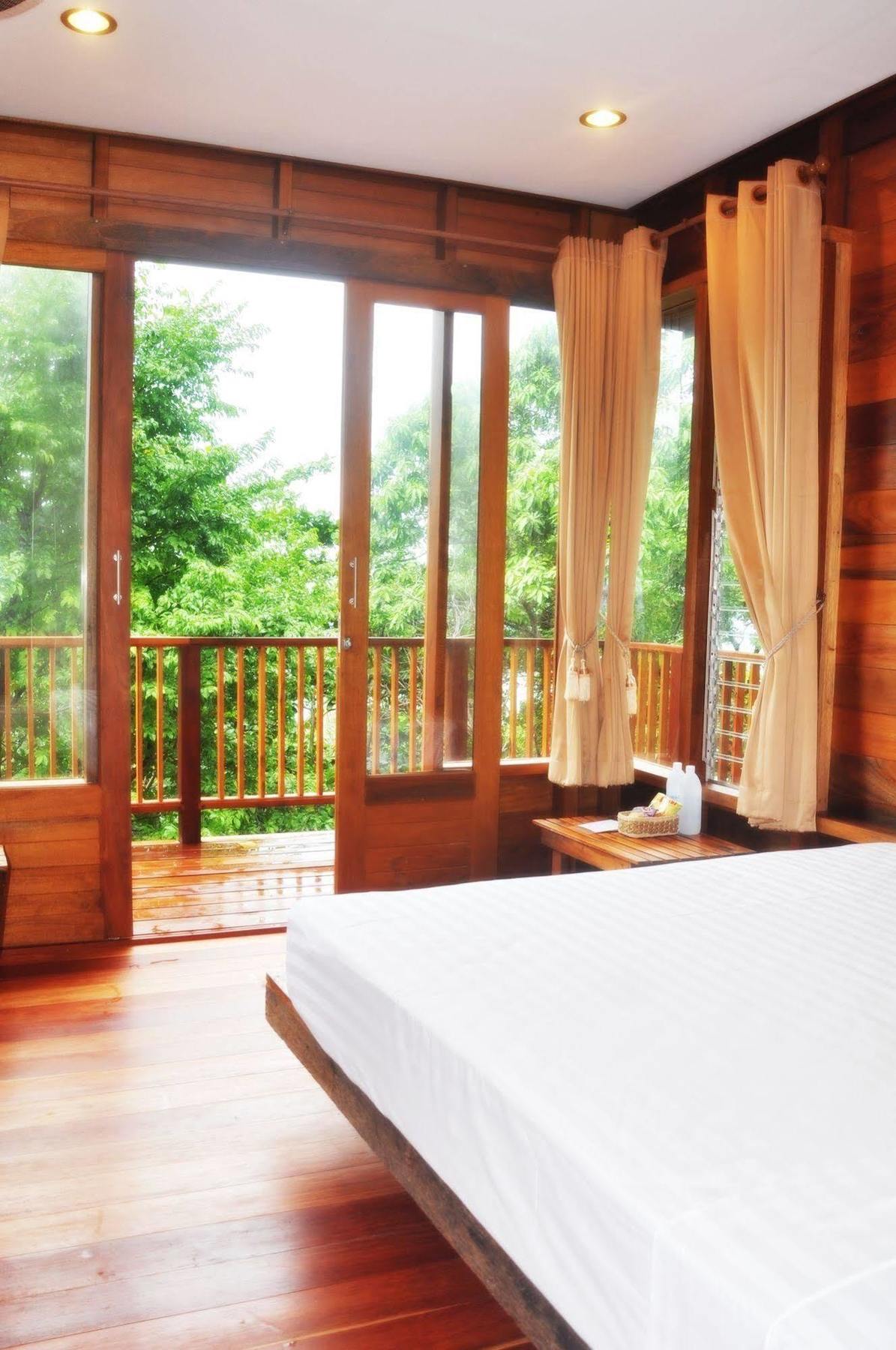 Resort Amaresa & Sky Bar - Experience Nature Haad Rin