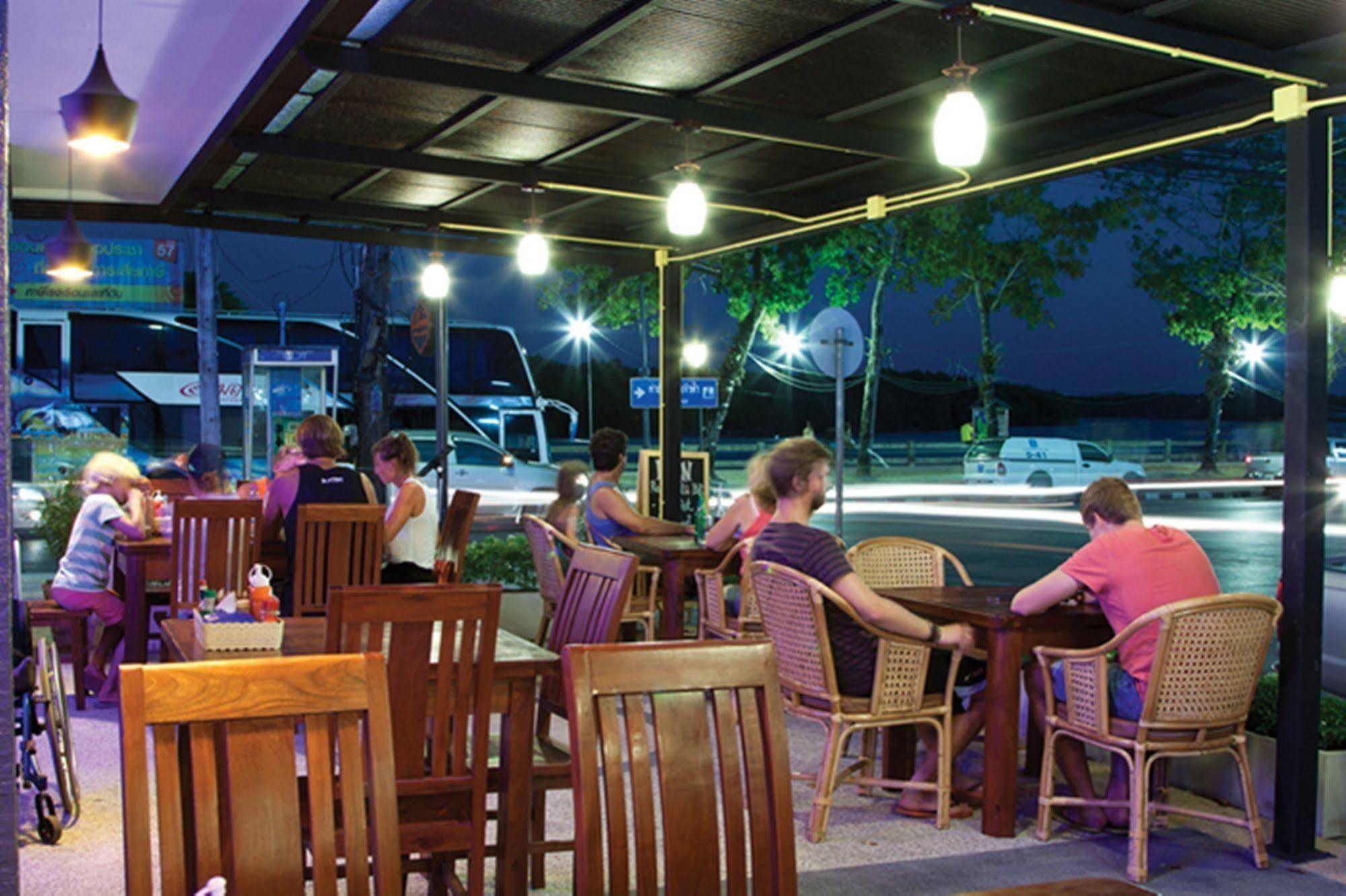River View Hotel 2*
