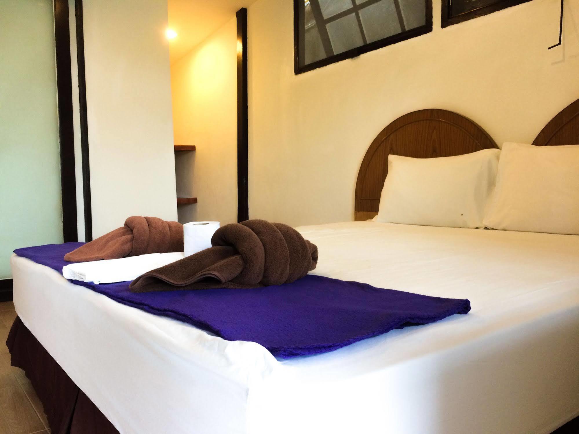 Cozy Seafront Hotel