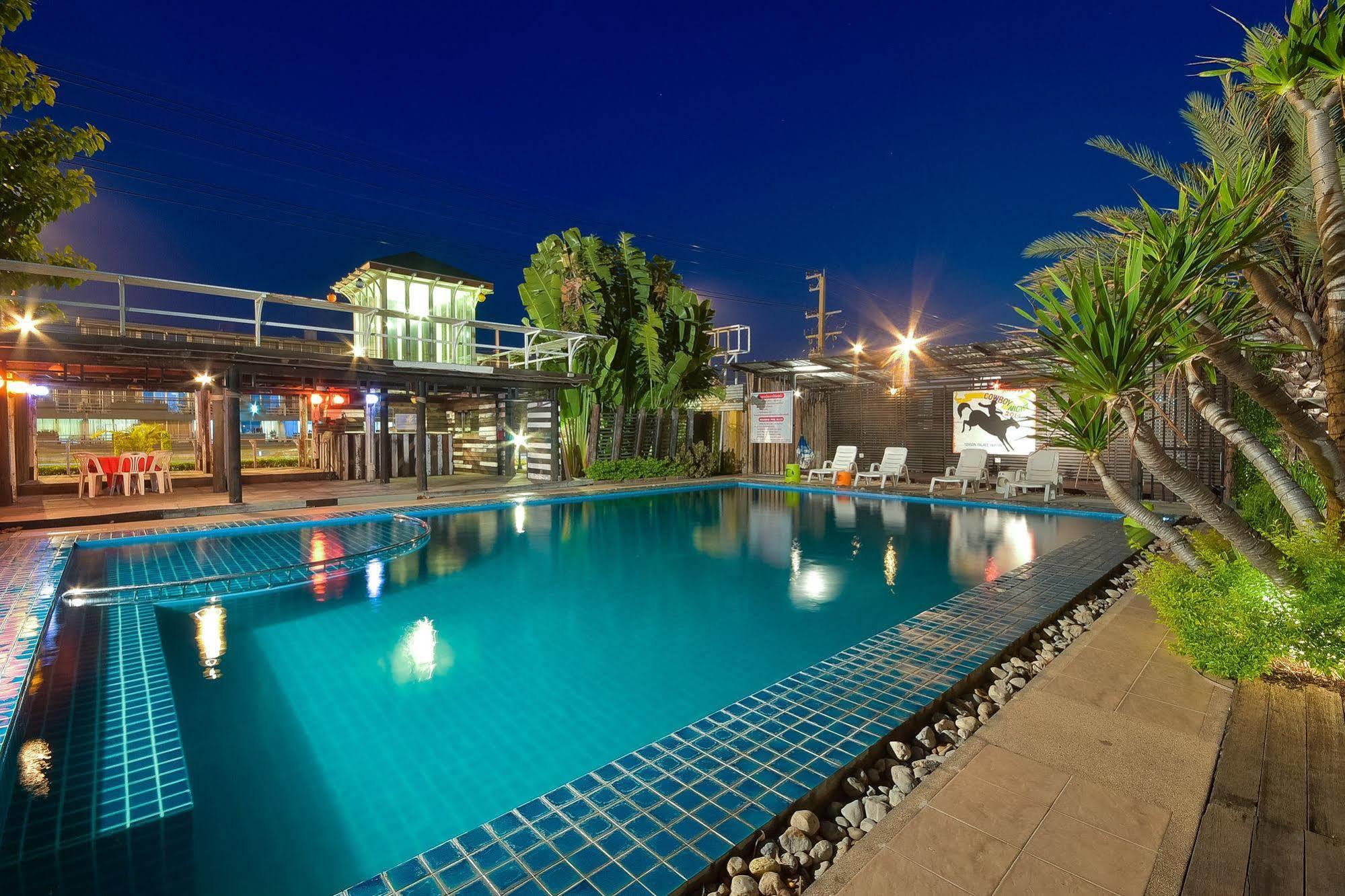 Season Palace Huahin Hotel 3*