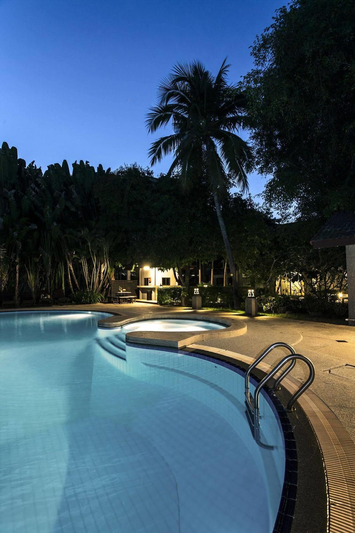 Rim Tara Boutique 3*