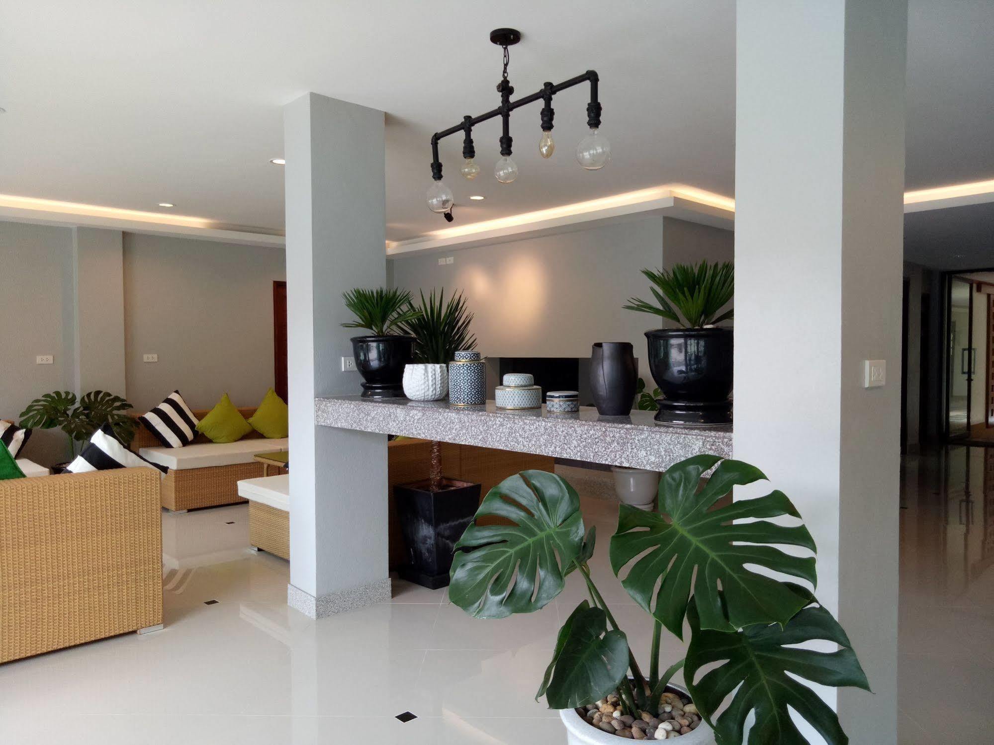 Phangan Pearl Hostel
