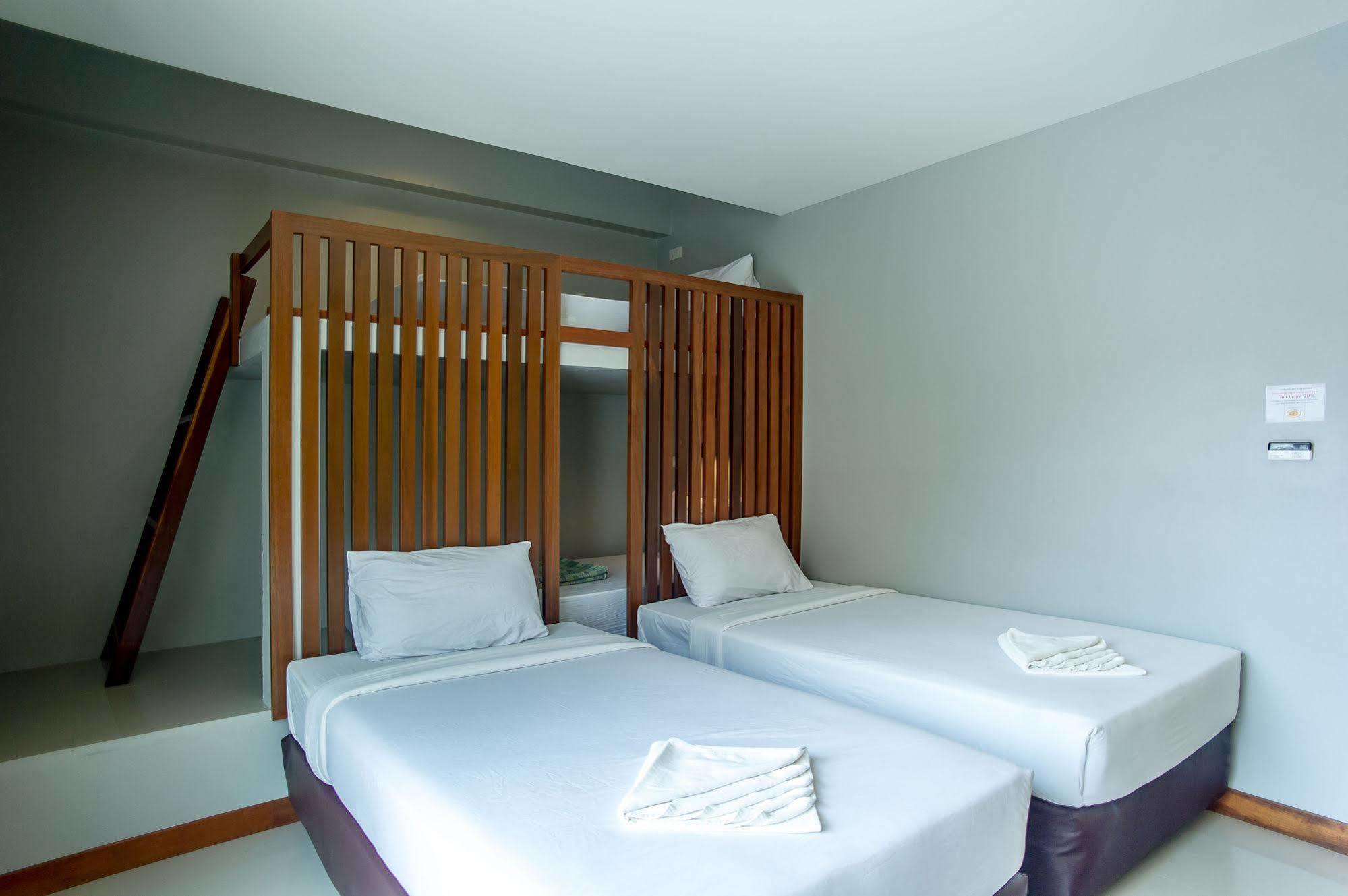 Phangan Pearl Hostel Haad Rin