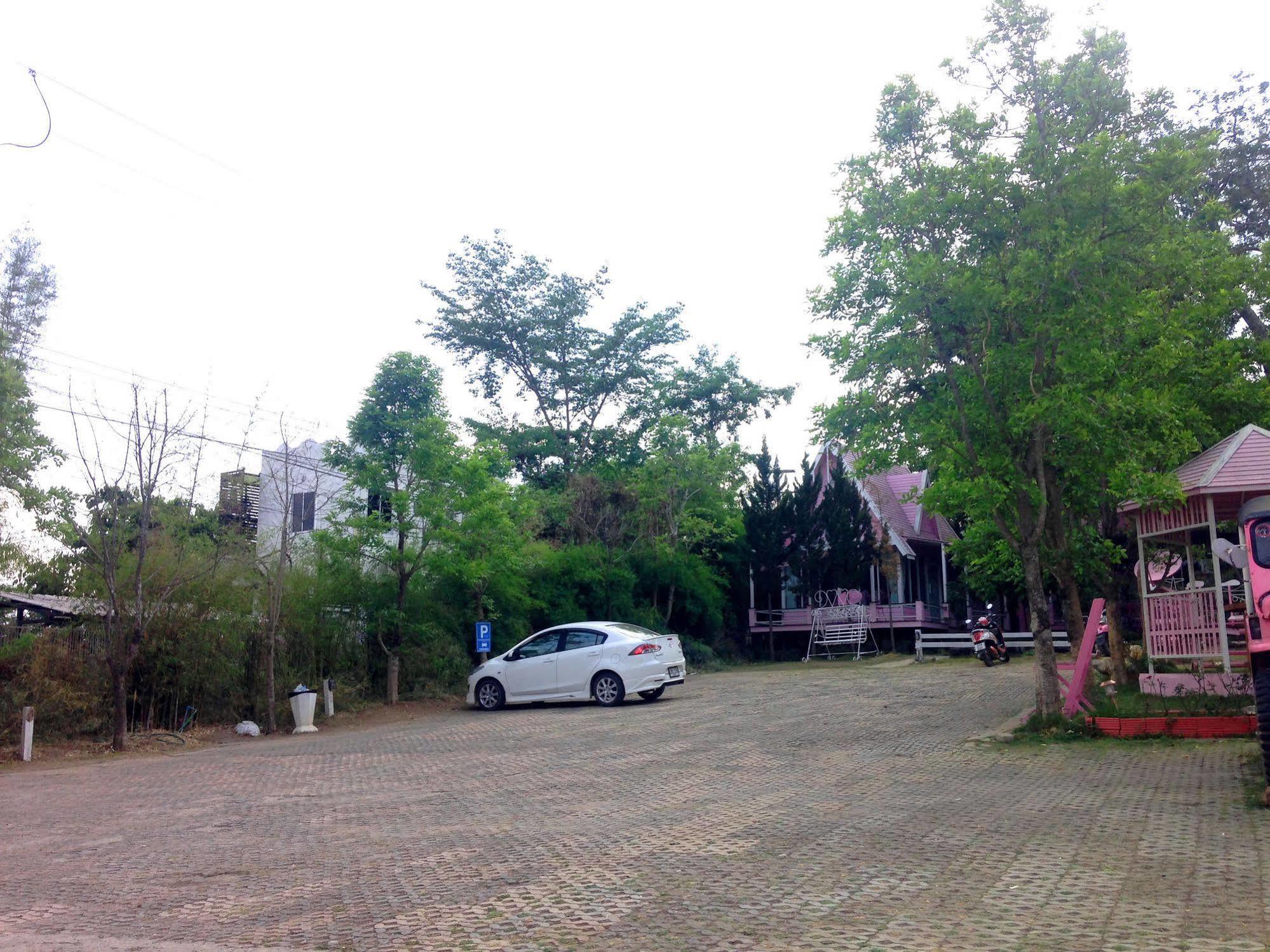 Waan Resort 2*