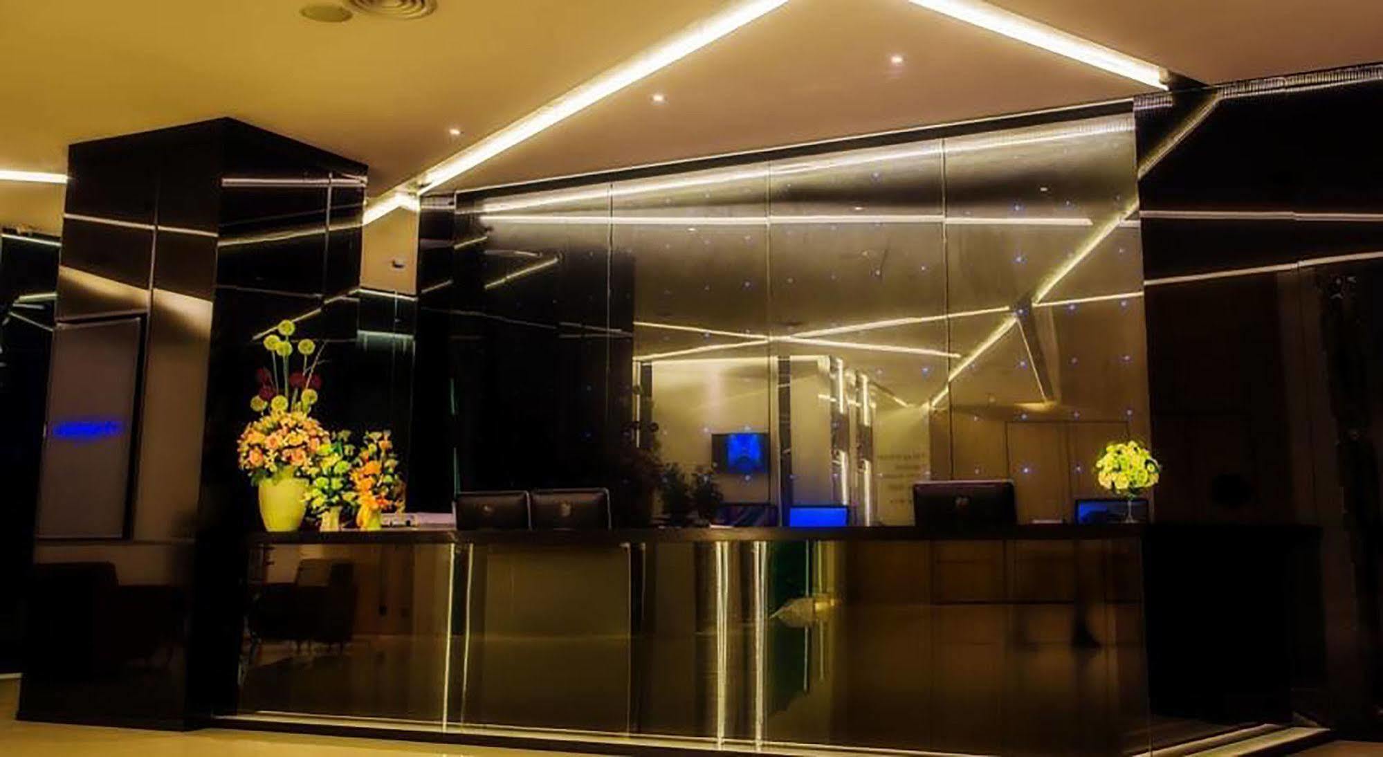 Hotel Crystal Yai