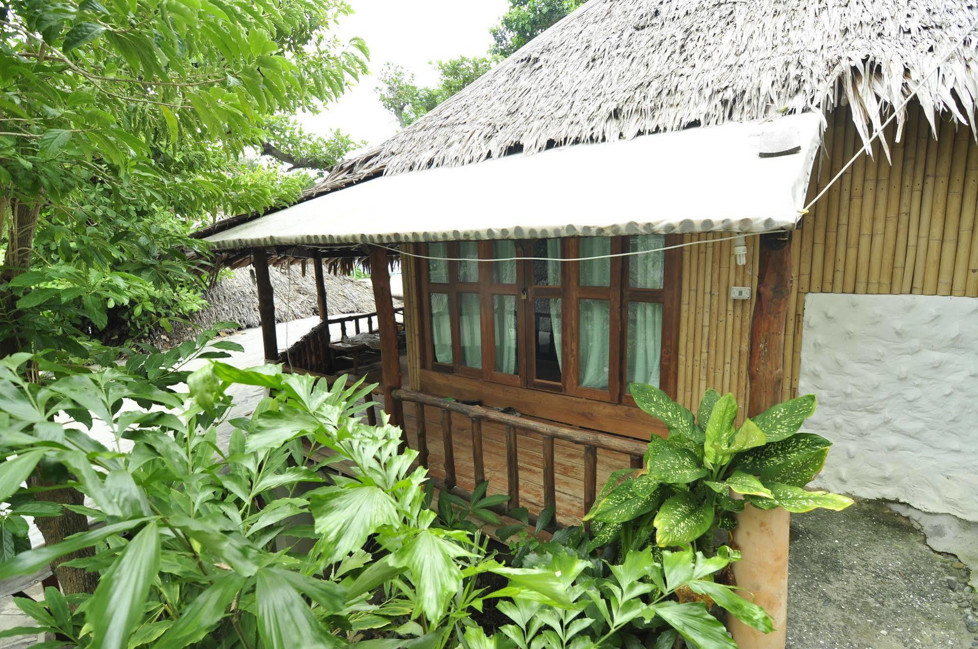 Hostel Chunut House *