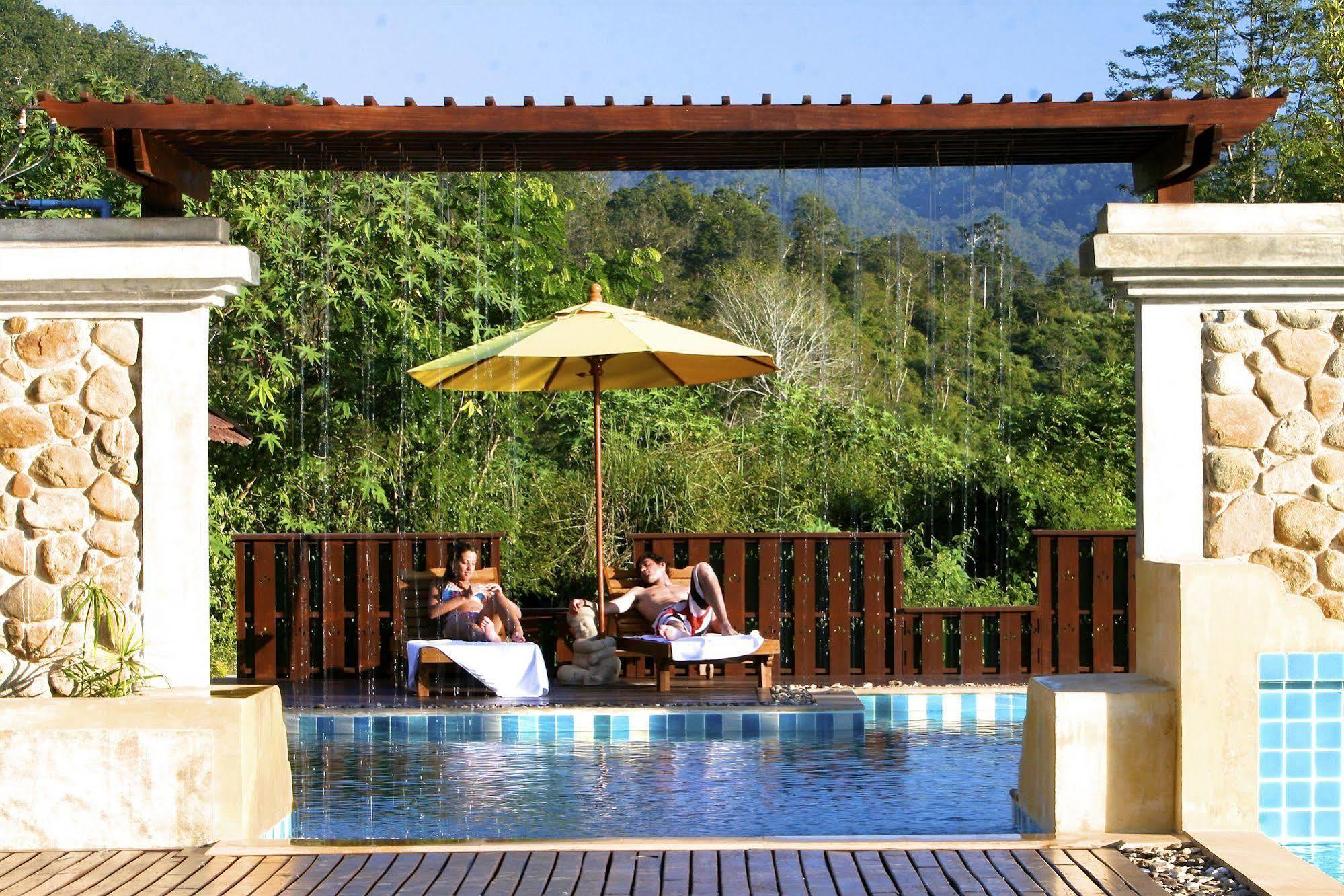 Hotsprings 3*